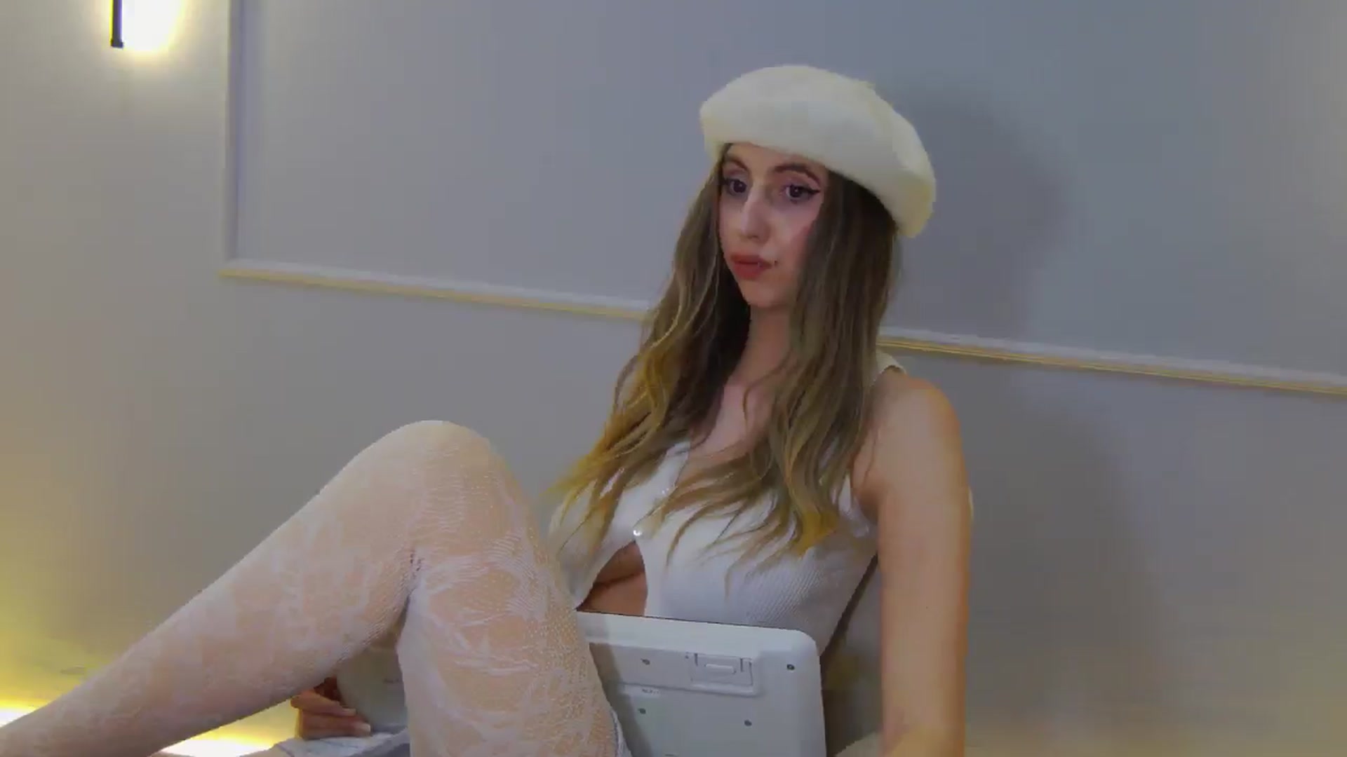 Gallery image thumbnail from Artemiss's myfreecams stream on, 11/25/2024, 21:23 image 2 of 20