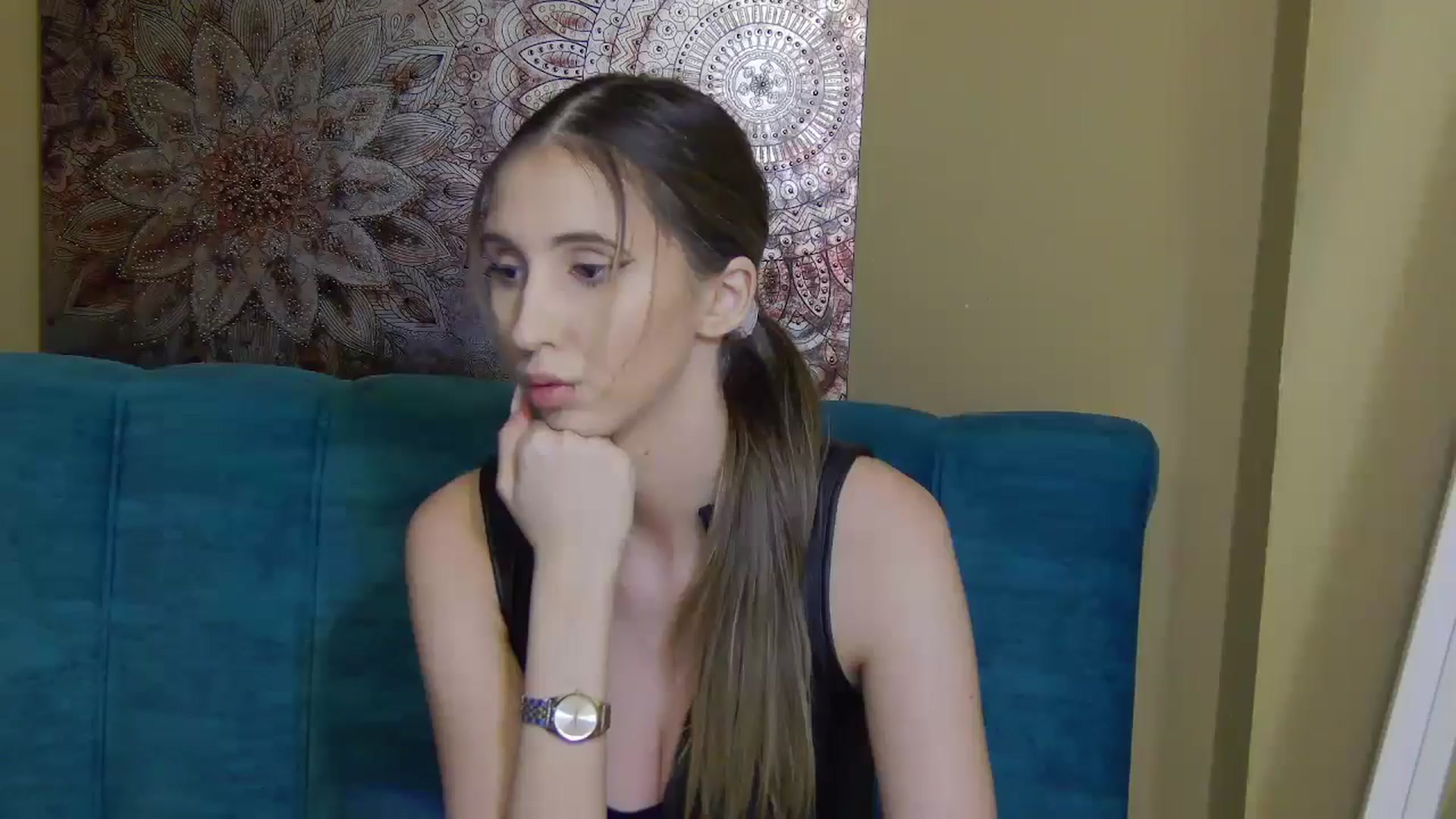 Gallery image thumbnail from Artemiss's myfreecams stream on, 12/04/2024, 20:06 image 15 of 20