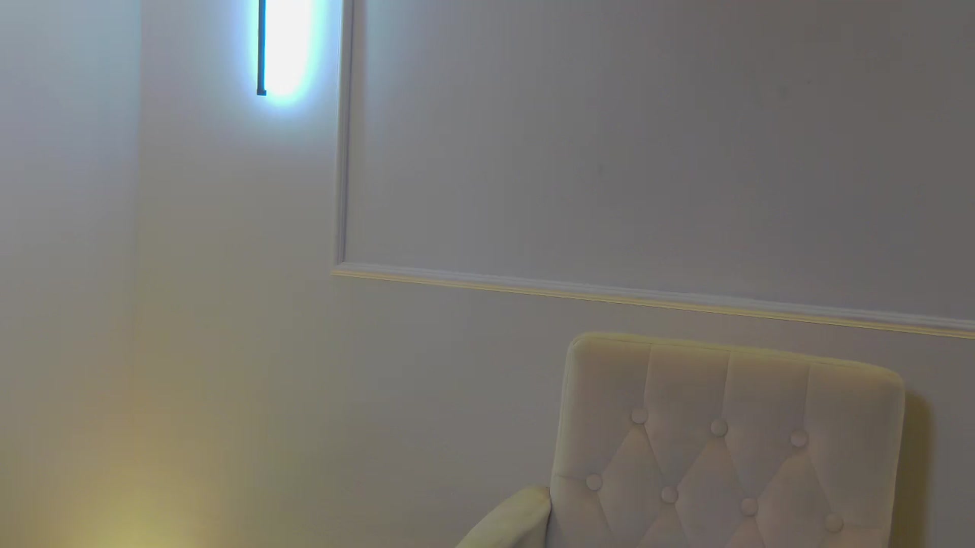 Gallery image thumbnail from Artemiss's myfreecams stream on, 12/13/2024, 19:03 image 17 of 20