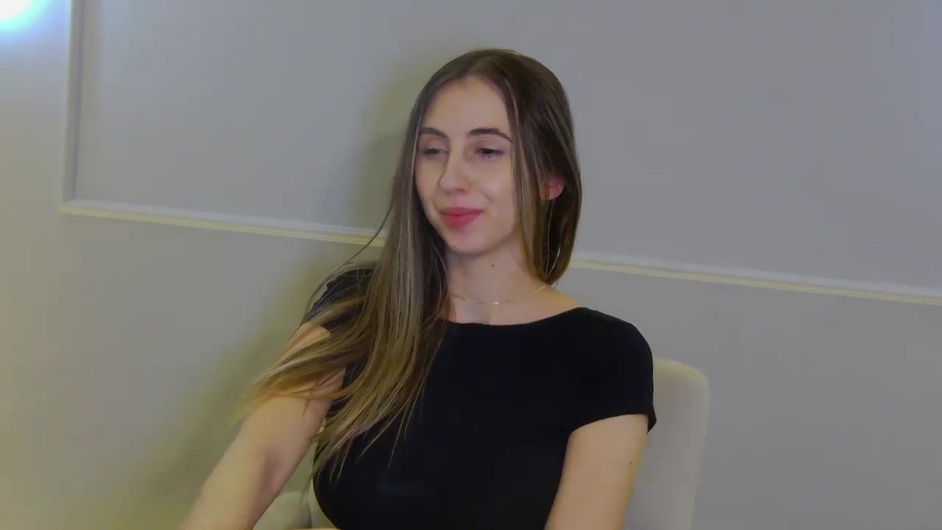 Gallery image thumbnail from Artemiss's myfreecams stream on, 12/15/2024, 22:22 image 6 of 20