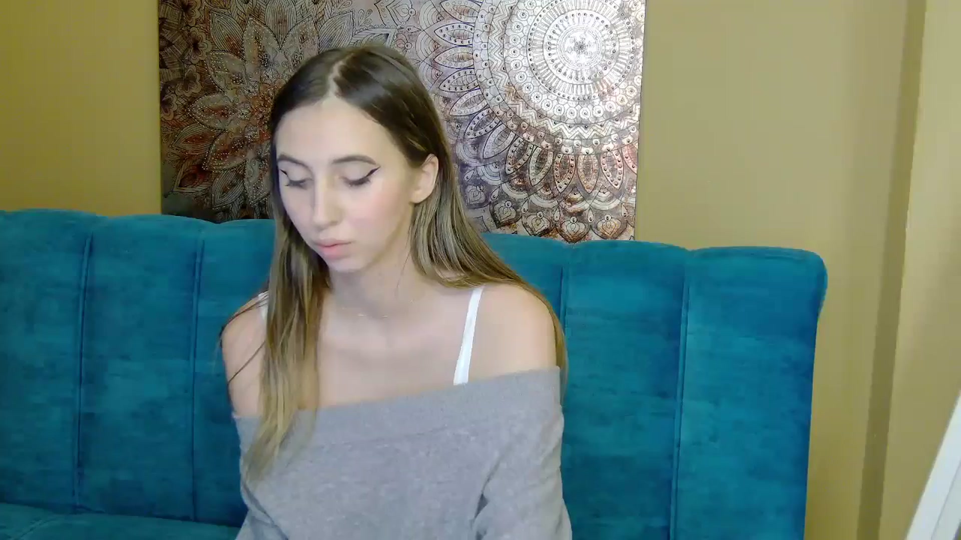 Gallery image thumbnail from Artemiss's myfreecams stream on, 12/21/2024, 23:55 image 15 of 20