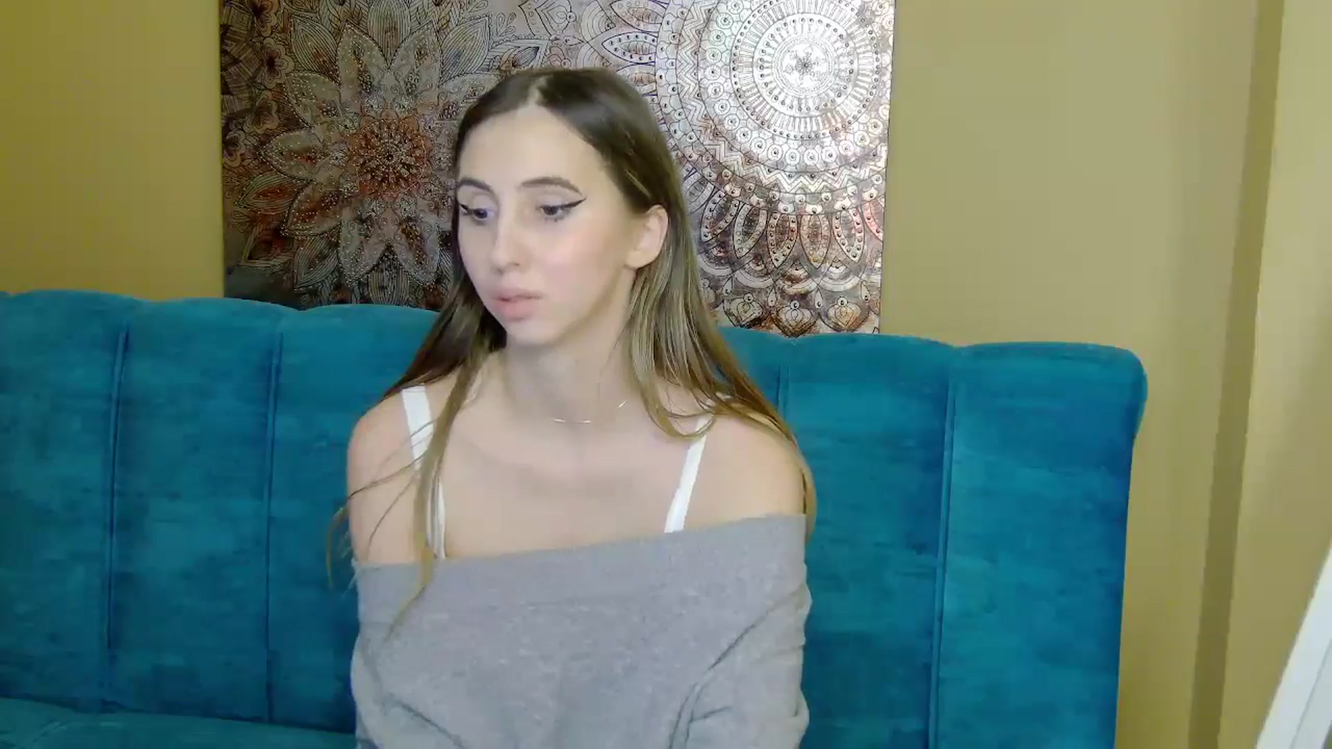 Gallery image thumbnail from Artemiss's myfreecams stream on, 12/21/2024, 23:55 image 18 of 20