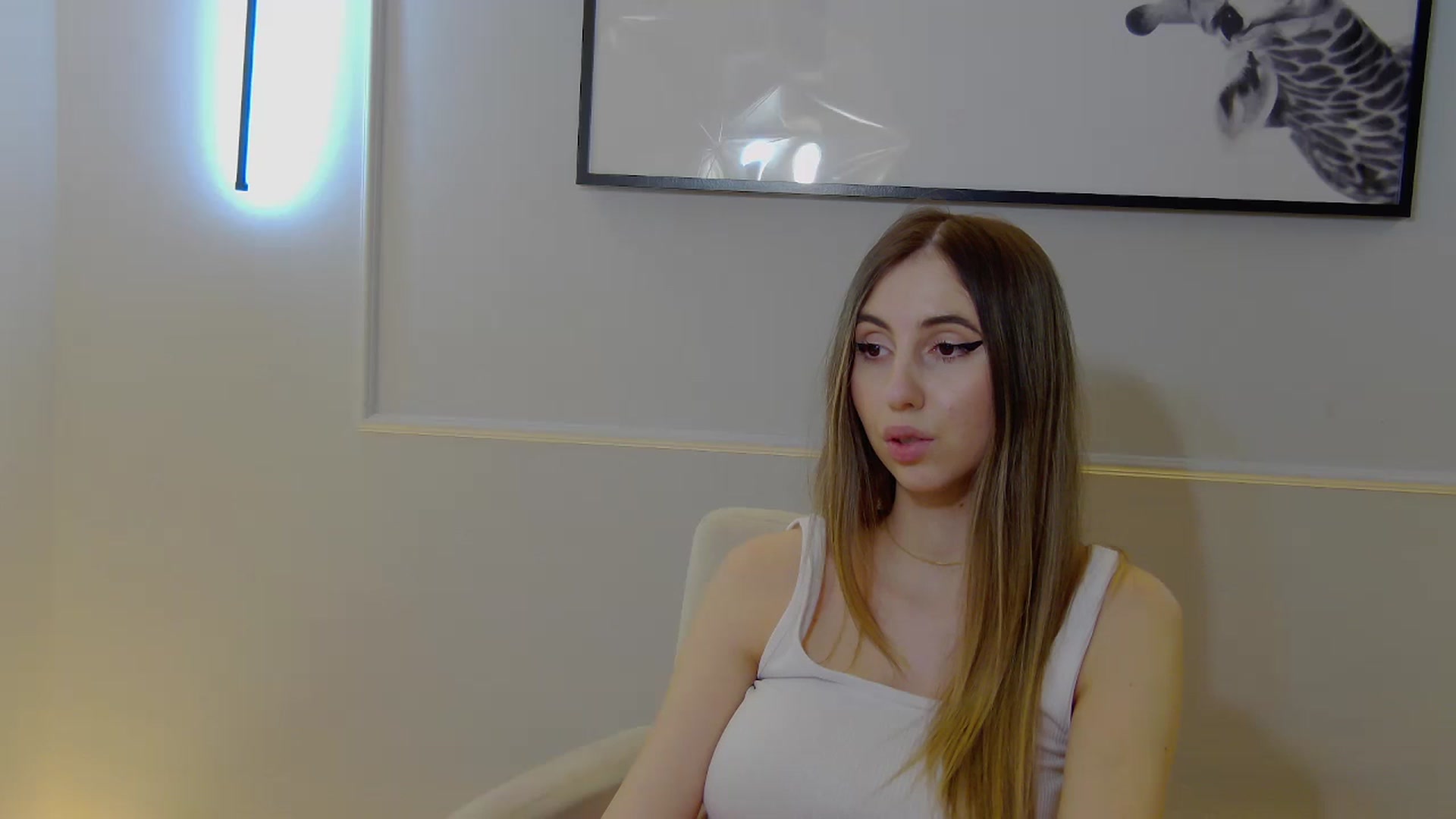 Gallery image thumbnail from Artemiss's myfreecams stream on, 12/23/2024, 22:00 image 16 of 20