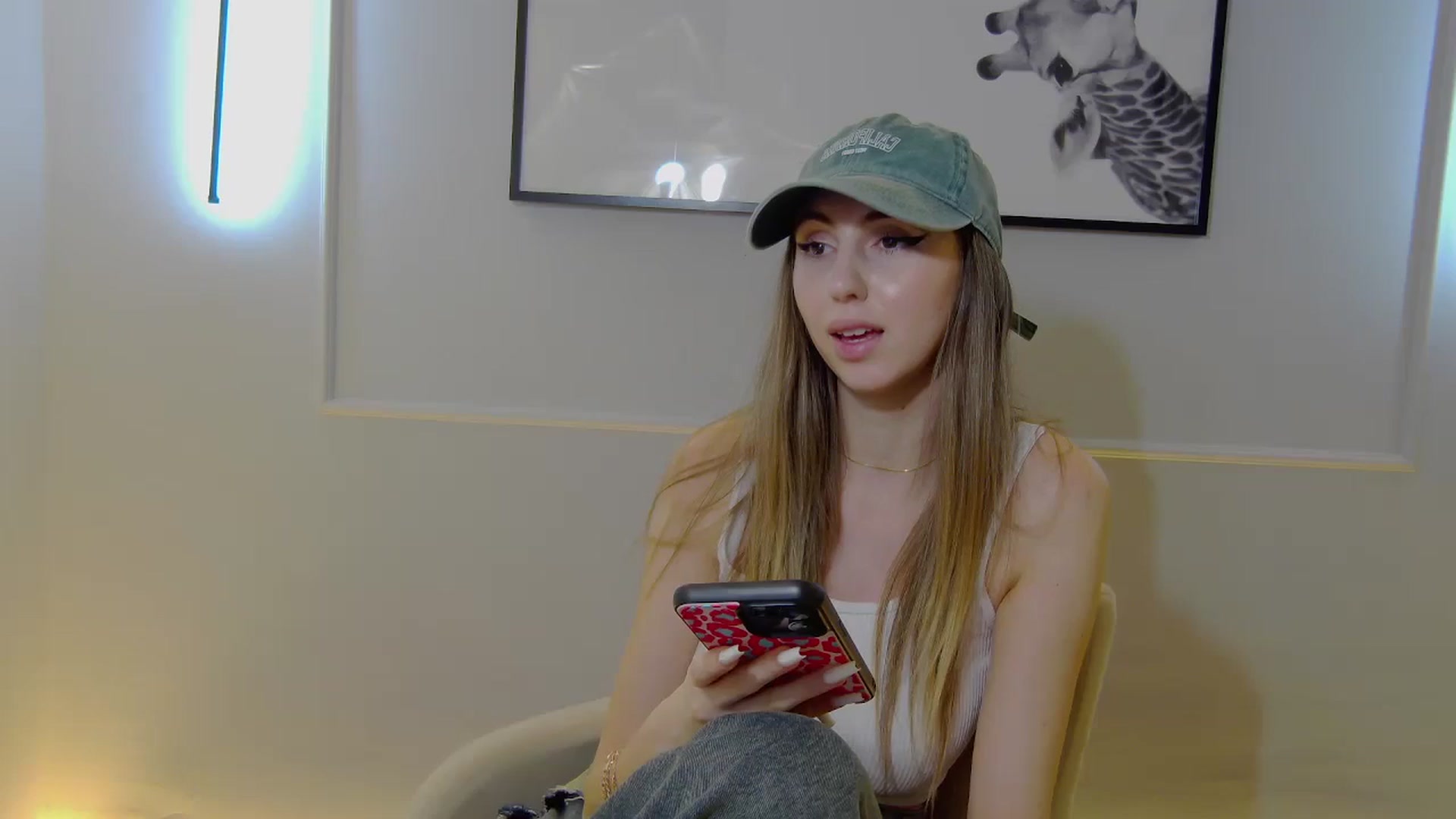 Gallery image thumbnail from Artemiss's myfreecams stream on, 12/24/2024, 24:12 image 8 of 20