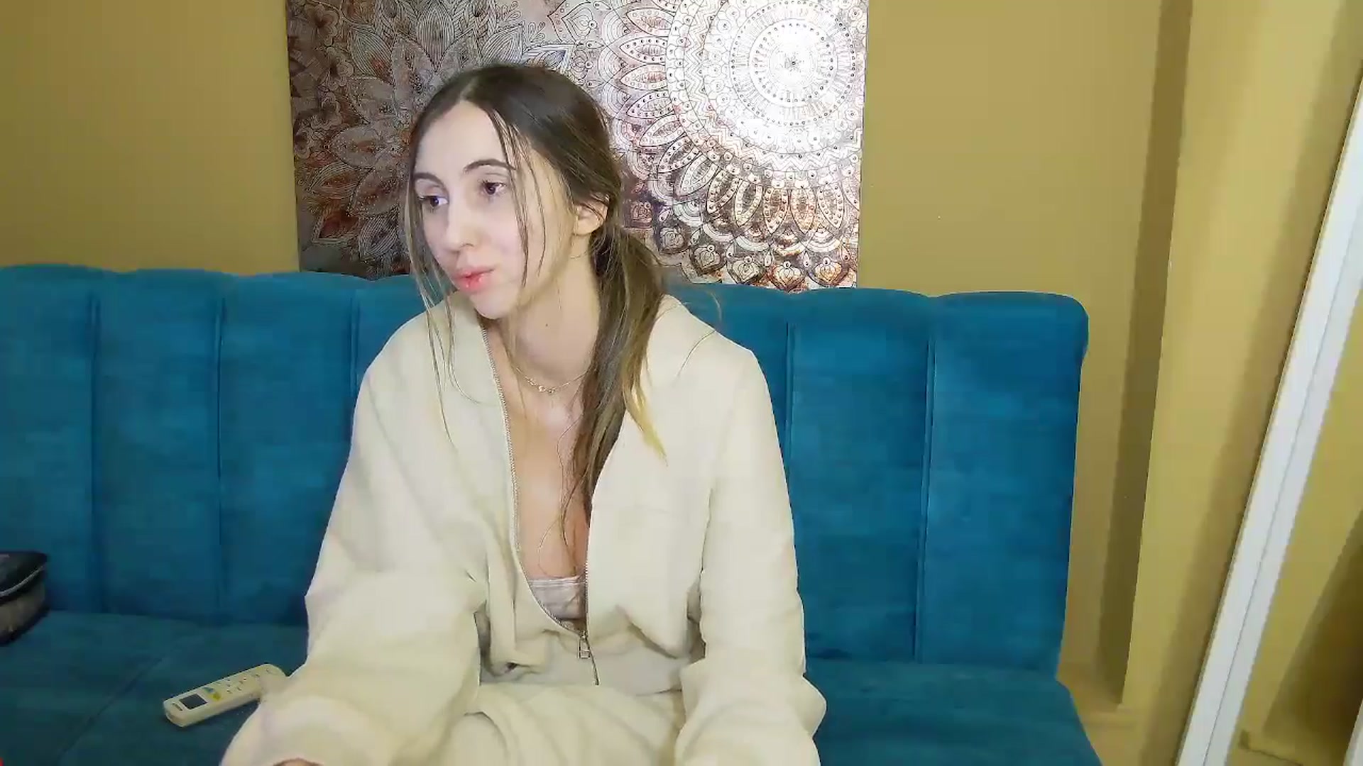 Gallery image thumbnail from Artemiss's myfreecams stream on, 12/30/2024, 23:04 image 9 of 20