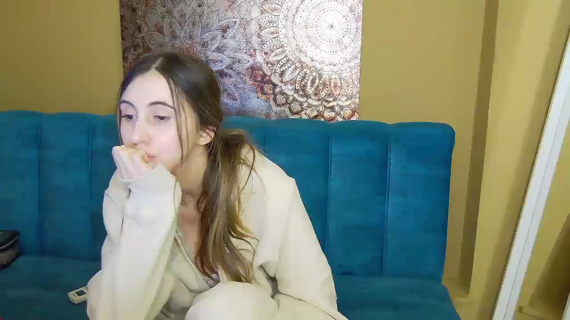Gallery image thumbnail from Artemiss's myfreecams stream on, 12/30/2024, 23:04 image 6 of 20