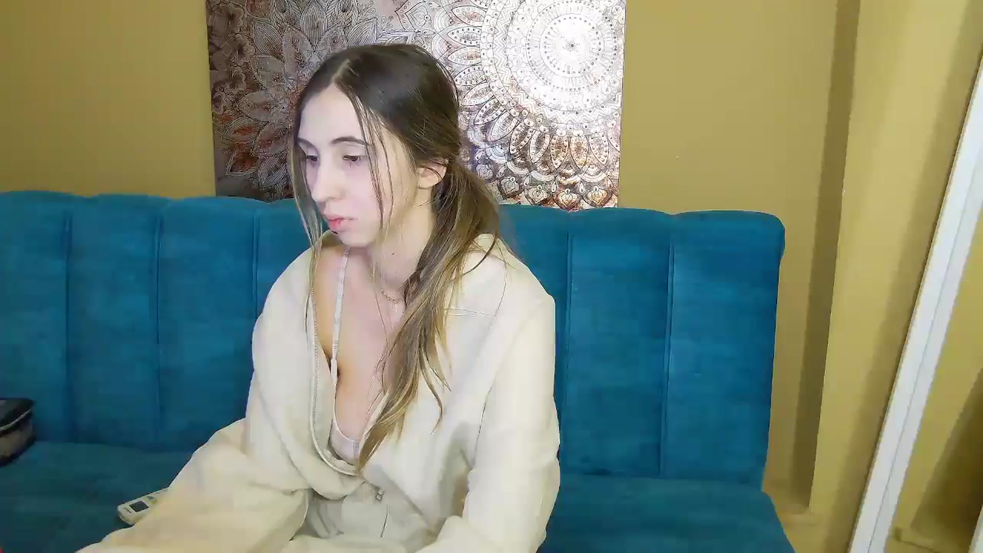 Gallery image thumbnail from Artemiss's myfreecams stream on, 12/30/2024, 23:04 image 7 of 20