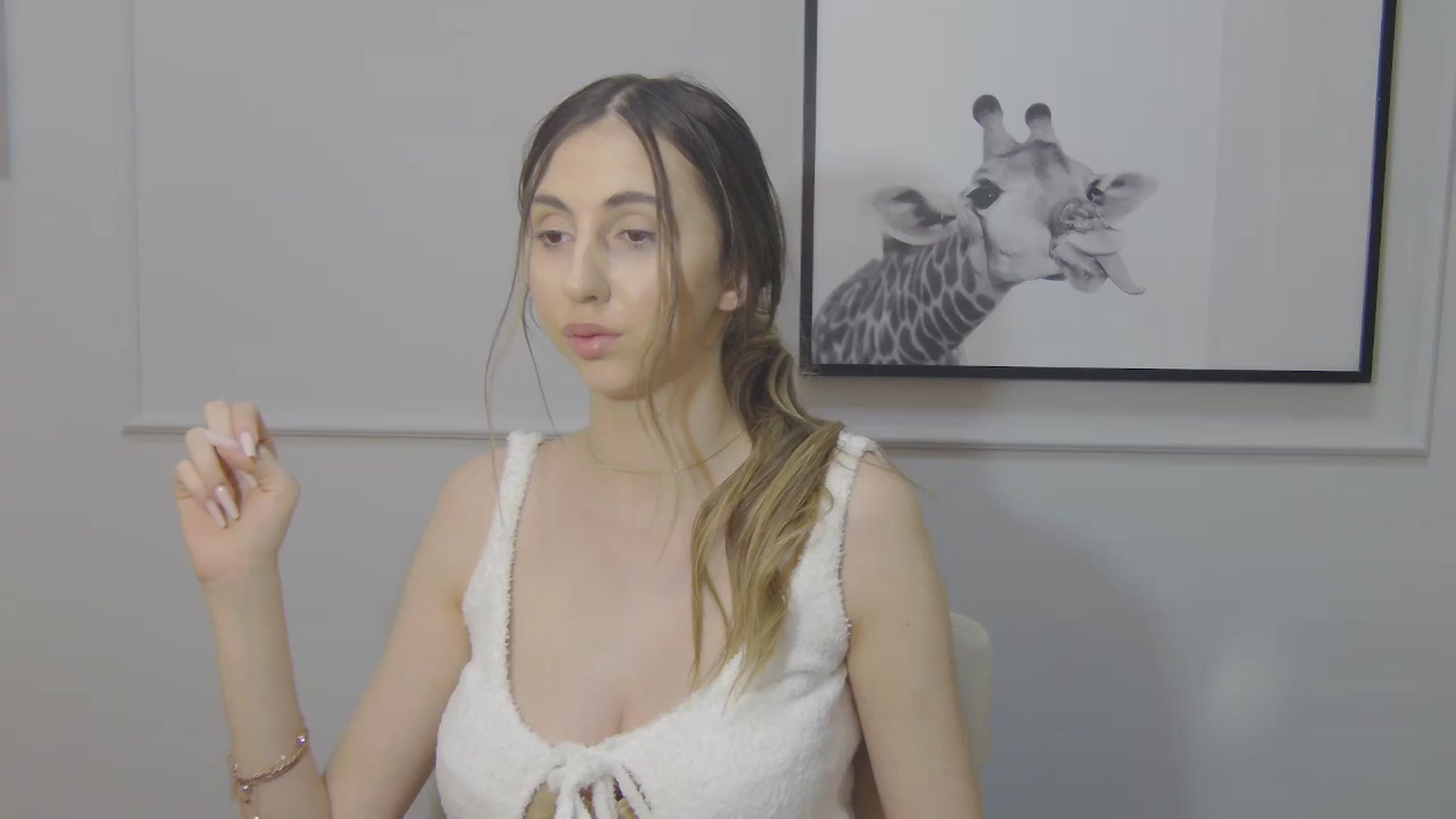 Gallery image thumbnail from Artemiss's myfreecams stream on, 01/23/2025, 19:23 image 13 of 20