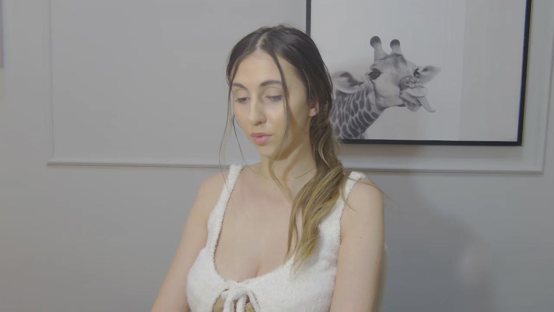 Gallery image thumbnail from Artemiss's myfreecams stream on, 01/23/2025, 19:23 image 2 of 20