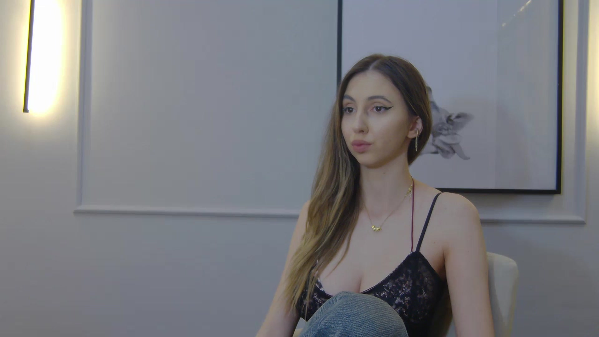 Gallery image thumbnail from Artemiss's myfreecams stream on, 01/26/2025, 18:47 image 20 of 20