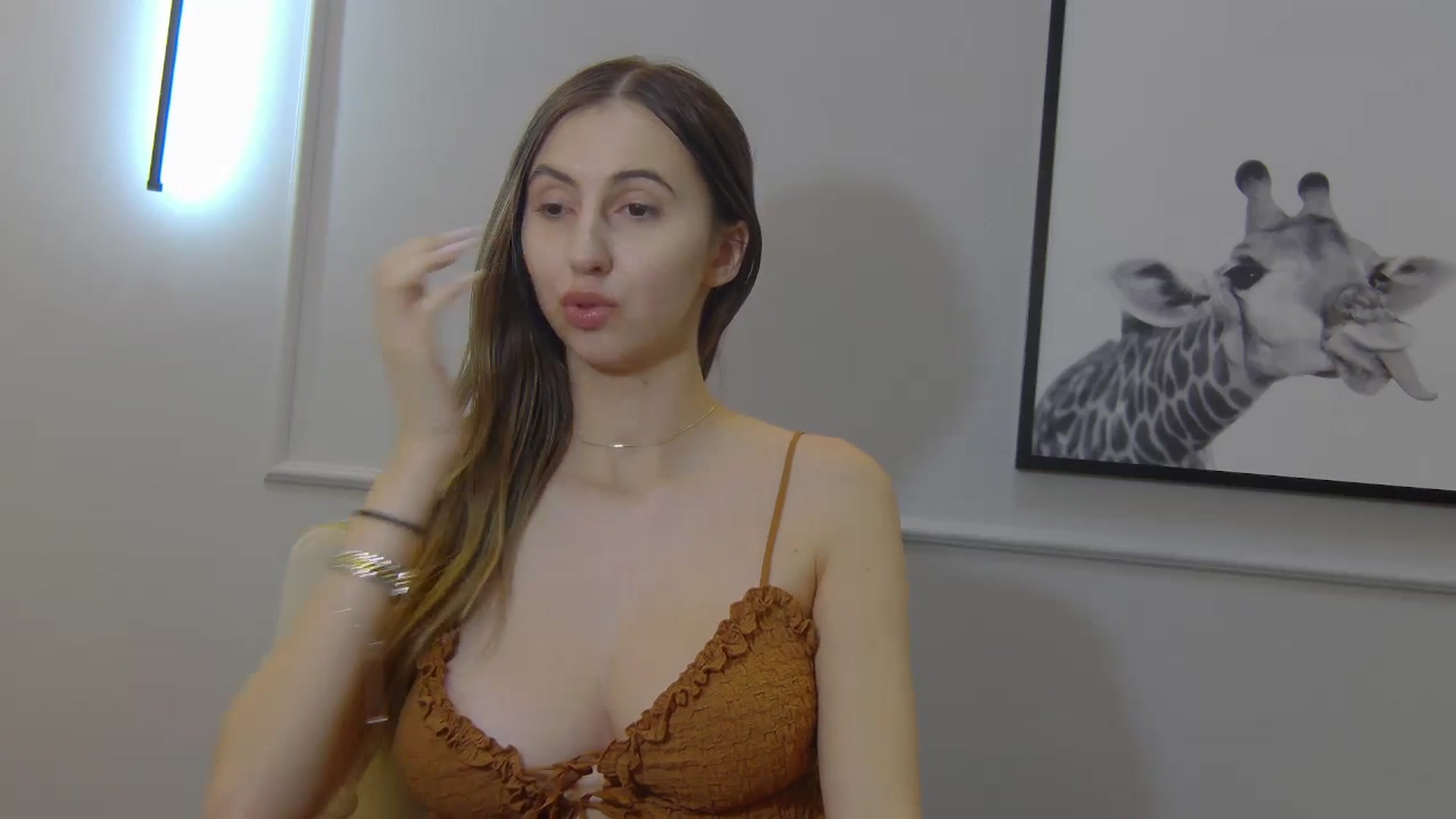 Gallery image thumbnail from Artemiss's myfreecams stream on, 01/27/2025, 19:34 image 2 of 20