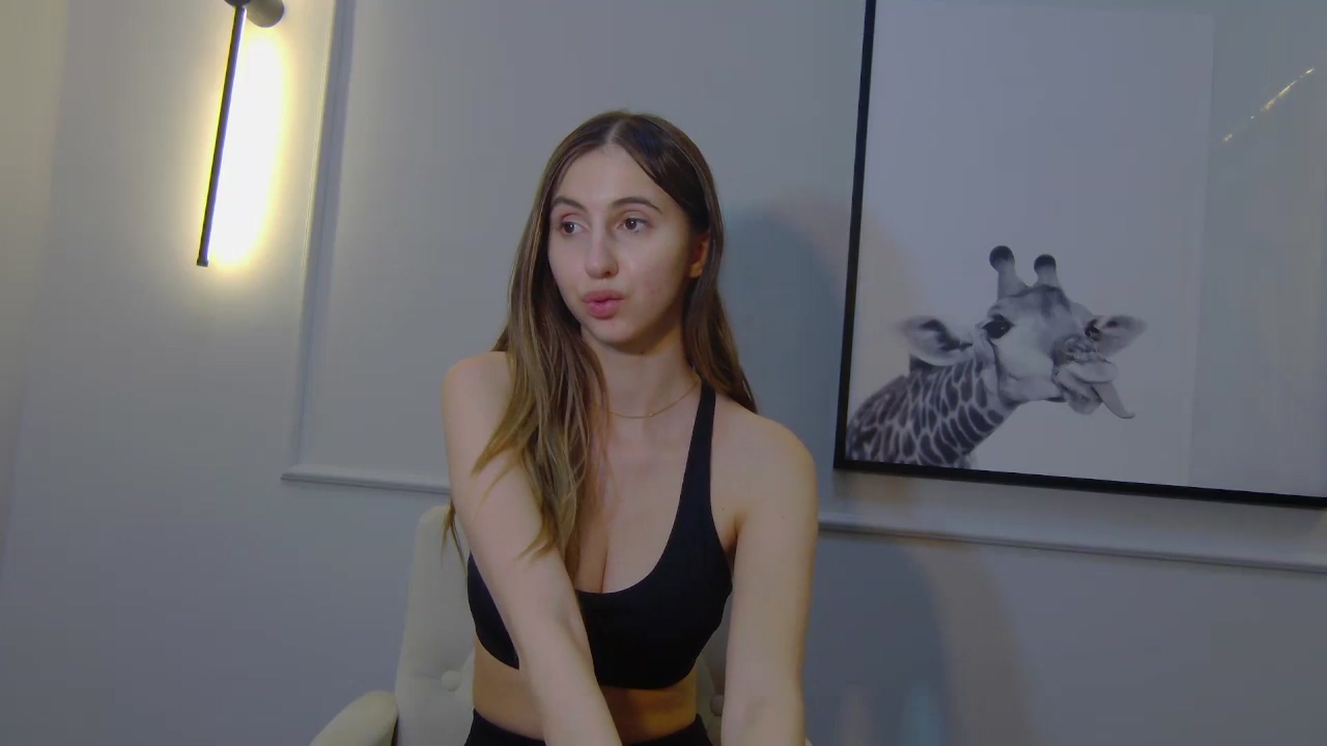 Gallery image thumbnail from Artemiss's myfreecams stream on, 01/27/2025, 22:12 image 10 of 20