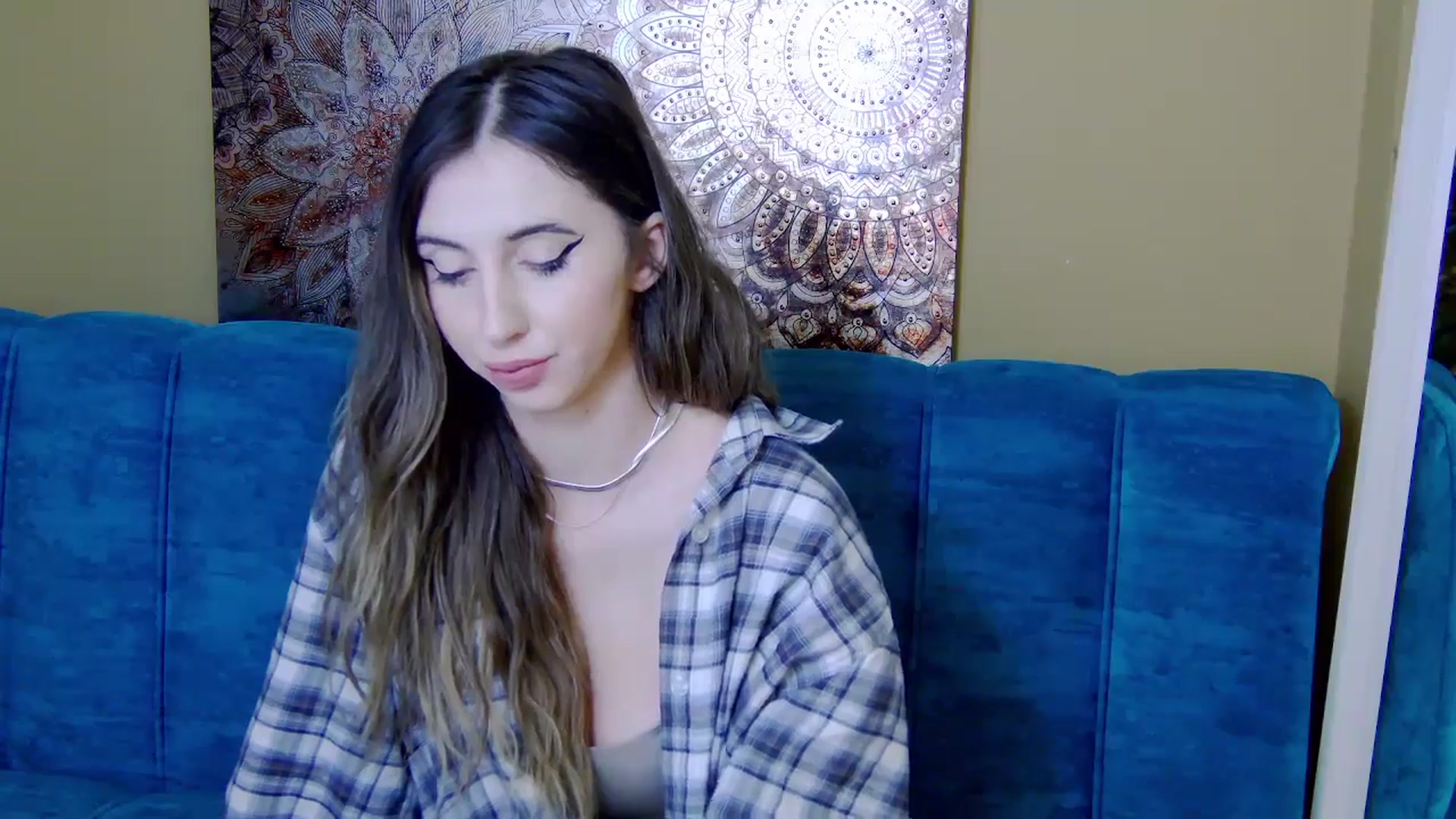 Gallery image thumbnail from Artemiss's myfreecams stream on, 02/02/2025, 19:15 image 14 of 20