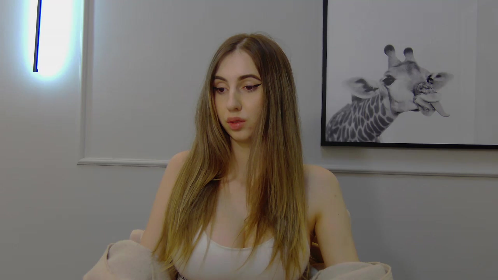 Gallery image thumbnail from Artemiss's myfreecams stream on, 02/13/2025, 21:44 image 14 of 20