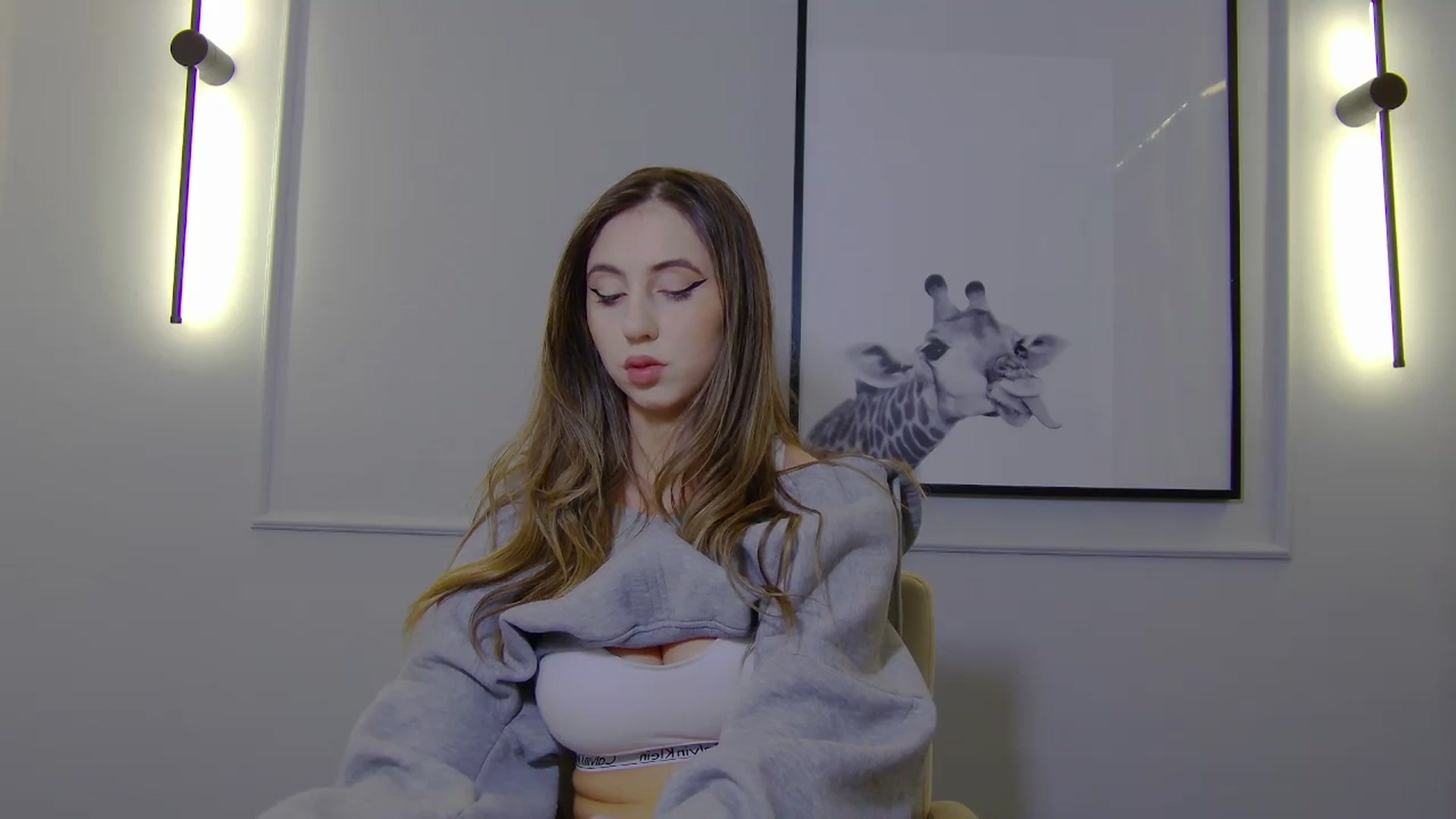 Gallery image thumbnail from Artemiss's myfreecams stream on, 02/17/2025, 19:02 image 9 of 20