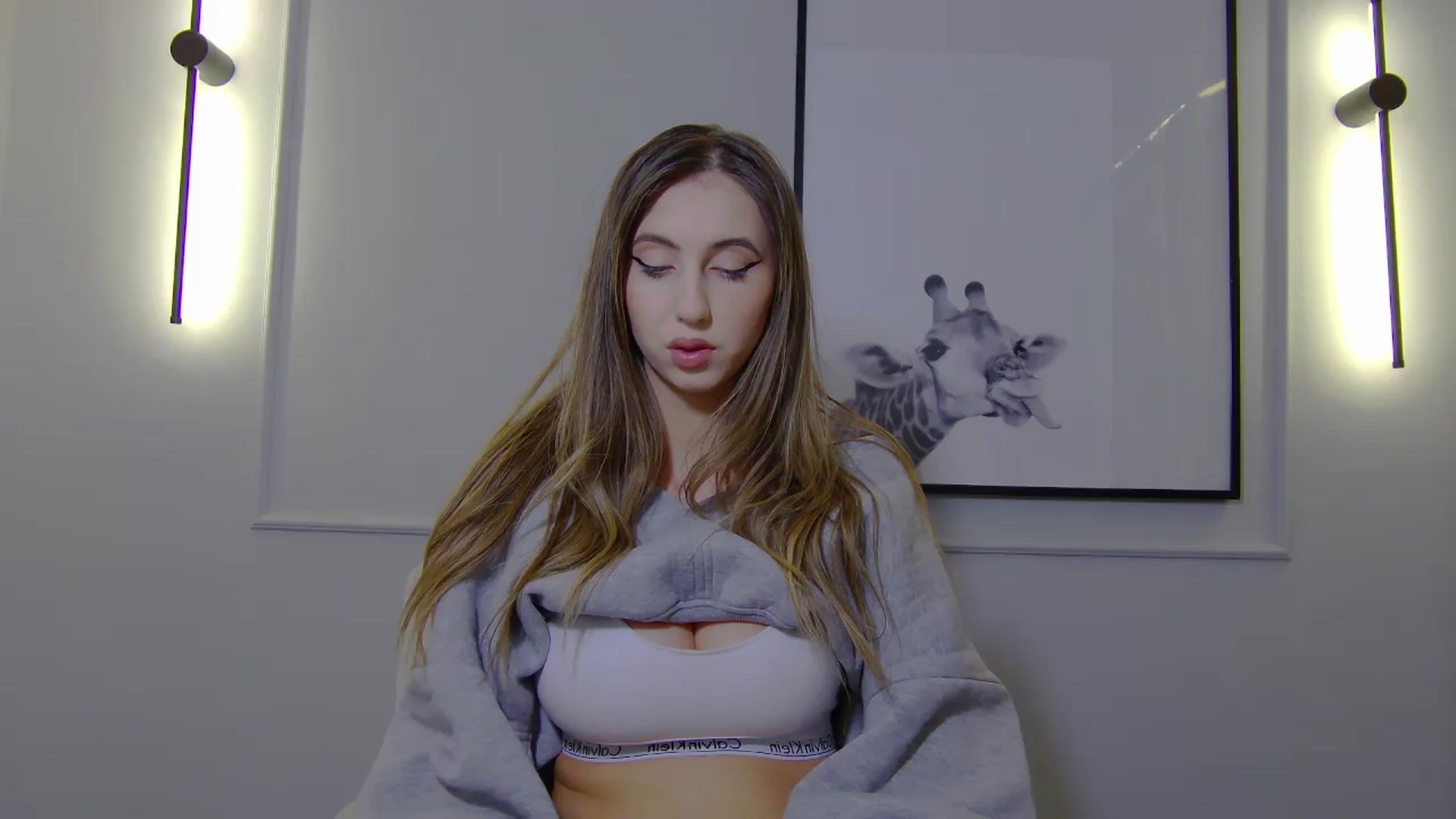 Gallery image thumbnail from Artemiss's myfreecams stream on, 02/17/2025, 19:02 image 2 of 20