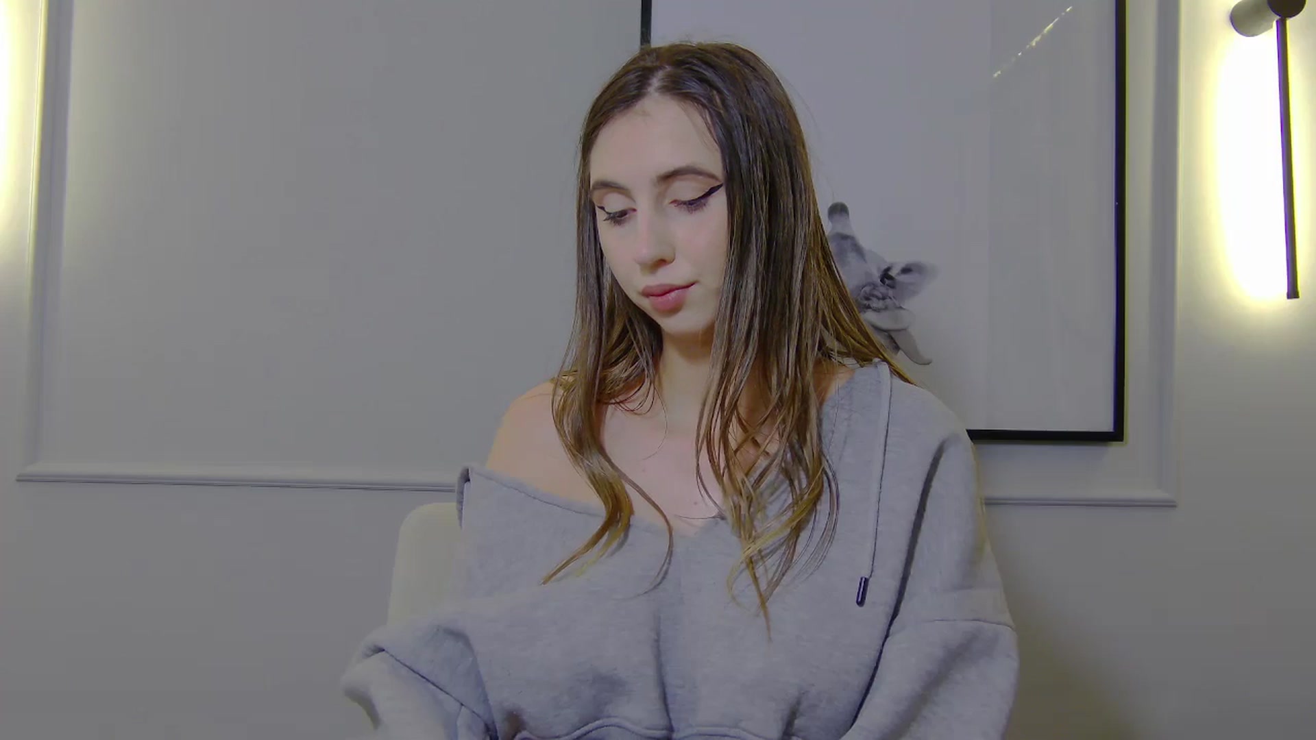 Gallery image thumbnail from Artemiss's myfreecams stream on, 02/17/2025, 20:37 image 16 of 20