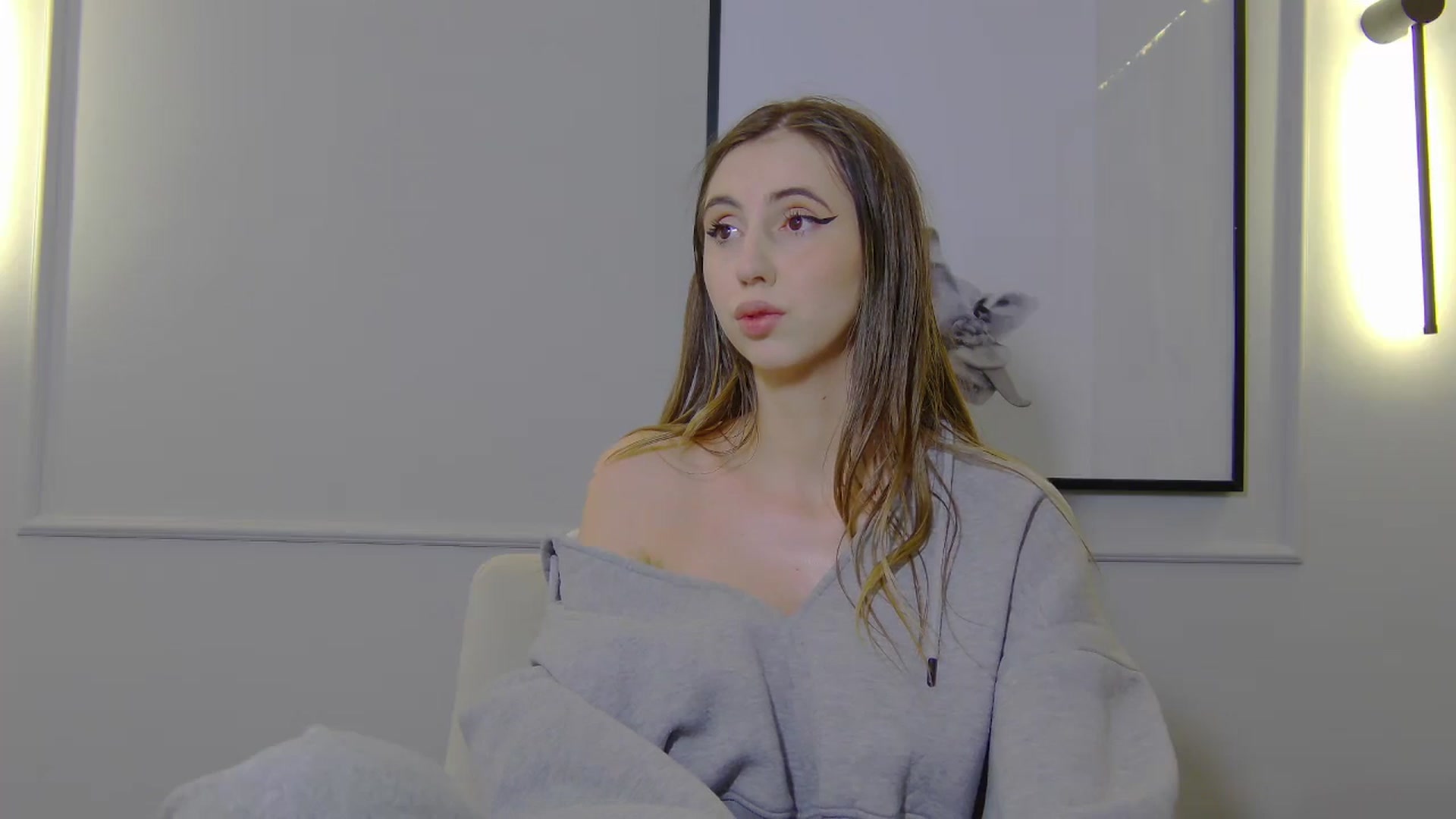 Gallery image thumbnail from Artemiss's myfreecams stream on, 02/17/2025, 20:37 image 4 of 20
