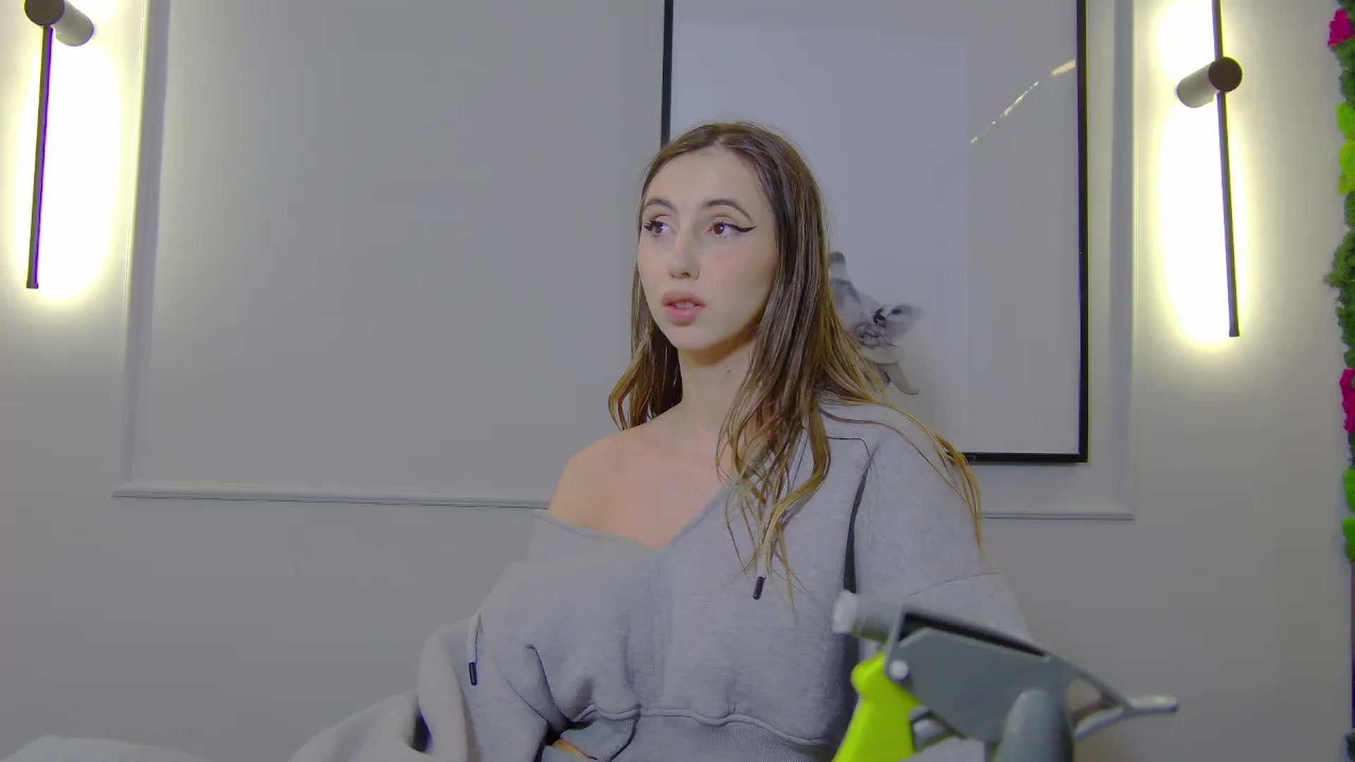Gallery image thumbnail from Artemiss's myfreecams stream on, 02/17/2025, 20:37 image 1 of 20