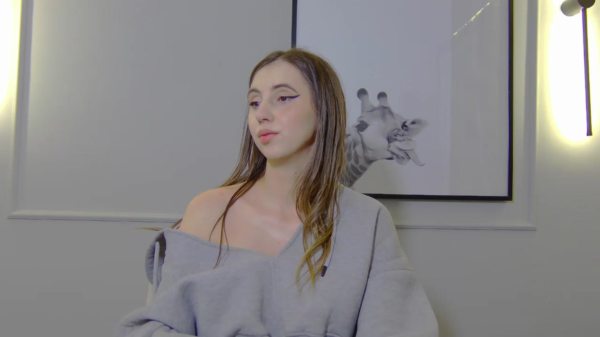 Gallery image thumbnail from Artemiss's myfreecams stream on, 02/17/2025, 21:32 image 2 of 20
