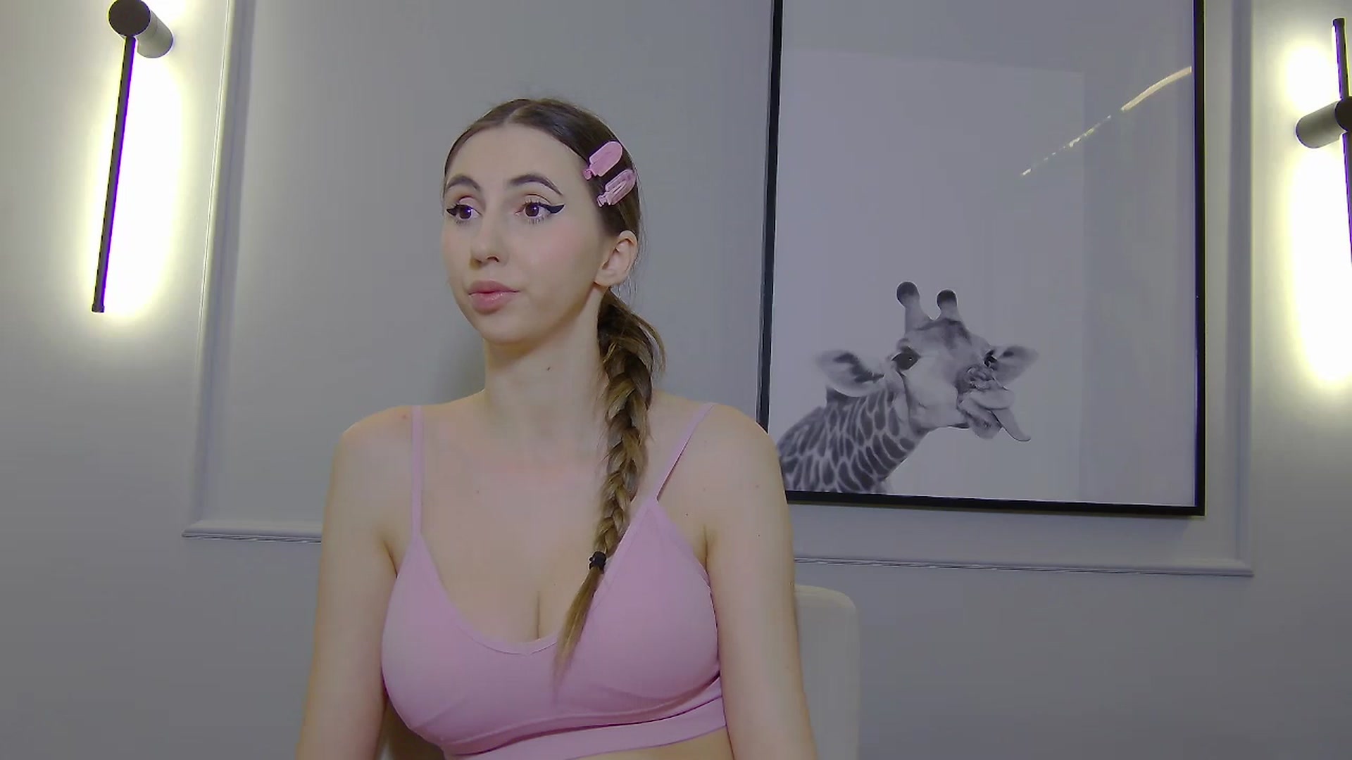 Gallery image thumbnail from Artemiss's myfreecams stream on, 02/21/2025, 19:06 image 15 of 20