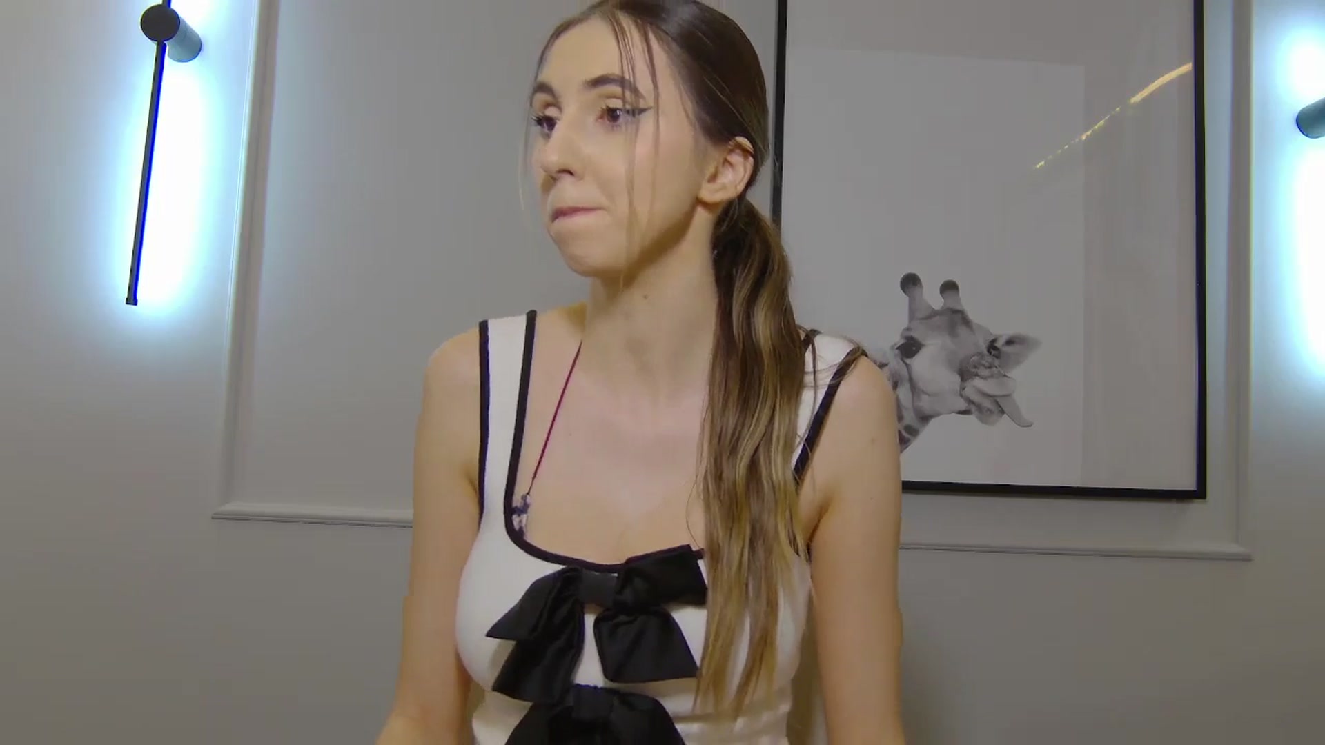 Gallery image thumbnail from Artemiss's myfreecams stream on, 02/22/2025, 22:00 image 9 of 20