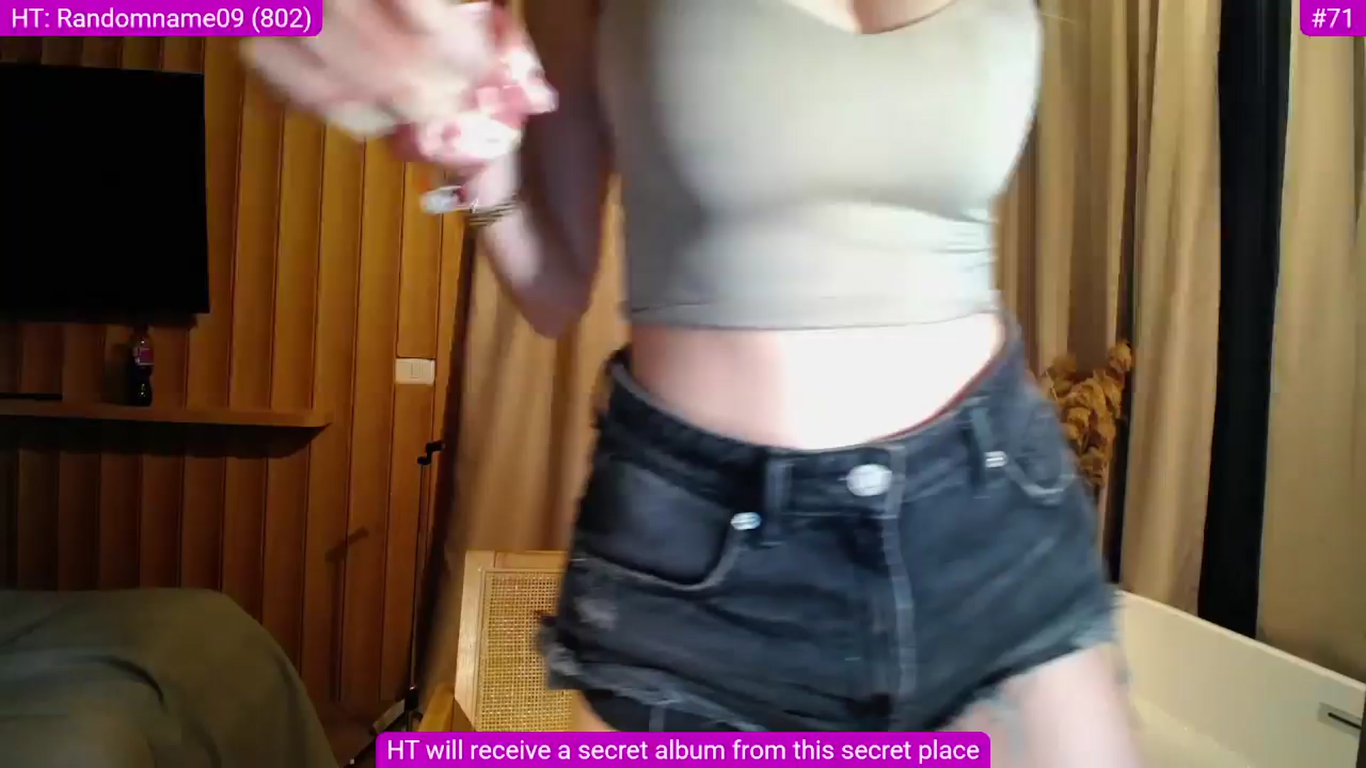 Gallery image thumbnail from Artemiss's myfreecams stream on, 03/02/2025, 24:25 image 17 of 20