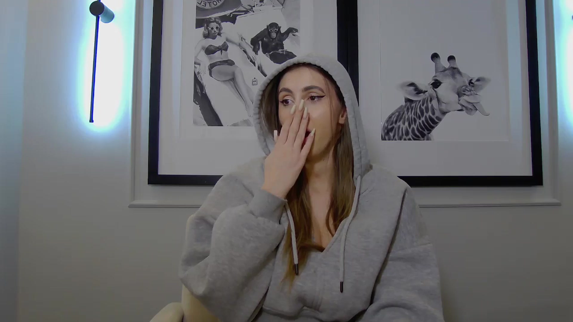 Gallery image thumbnail from Artemiss's myfreecams stream on, 03/05/2025, 24:49 image 20 of 20