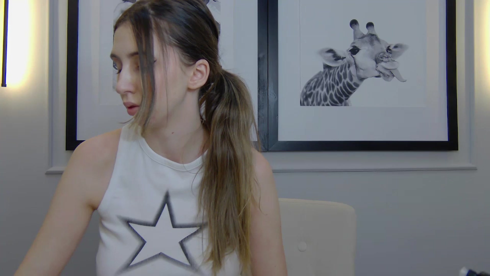 Gallery image thumbnail from Artemiss's myfreecams stream on, 03/12/2025, 22:01 image 18 of 20