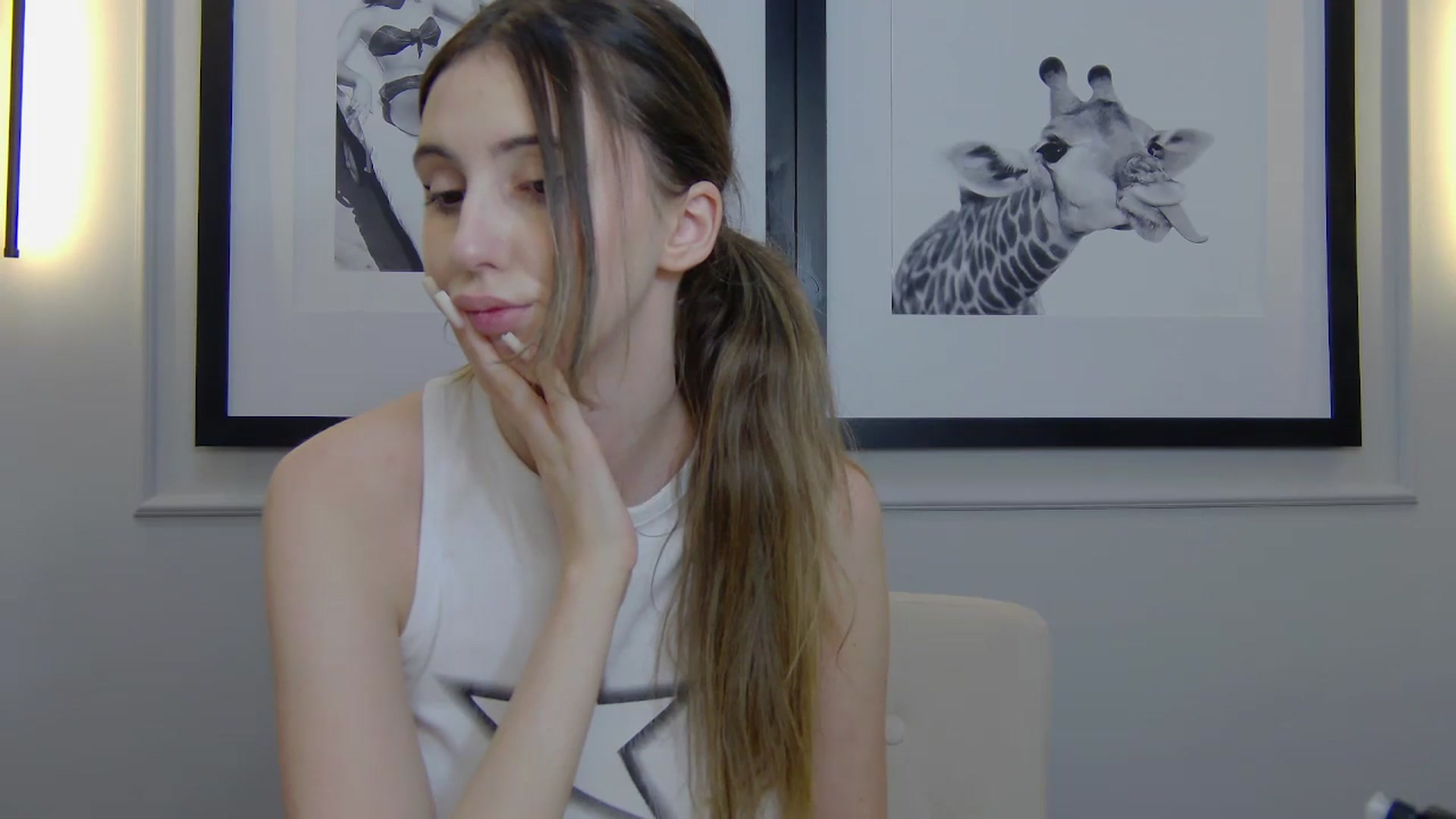 Gallery image thumbnail from Artemiss's myfreecams stream on, 03/12/2025, 22:01 image 20 of 20