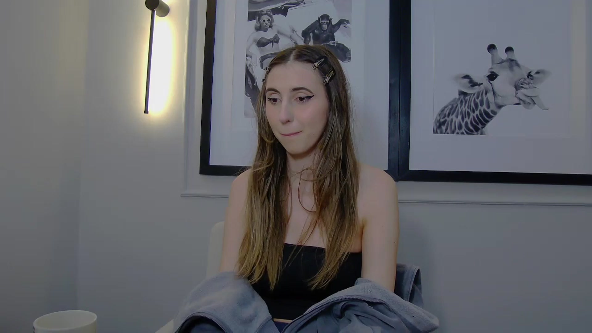 Gallery image thumbnail from Artemiss's myfreecams stream on, 03/18/2025, 21:28 image 12 of 20