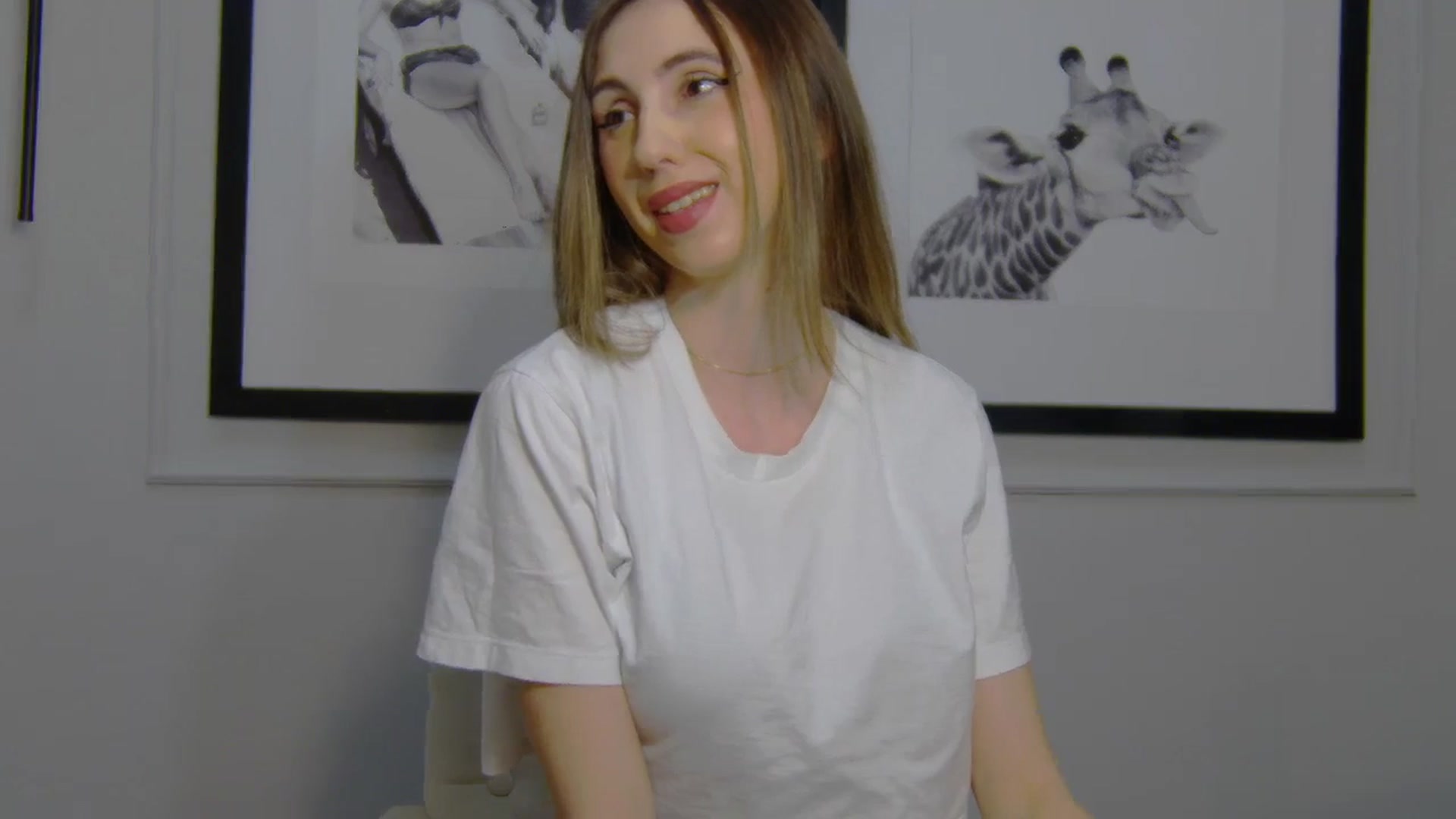 Gallery image thumbnail from Artemiss's myfreecams stream on, 03/21/2025, 19:54 image 14 of 20