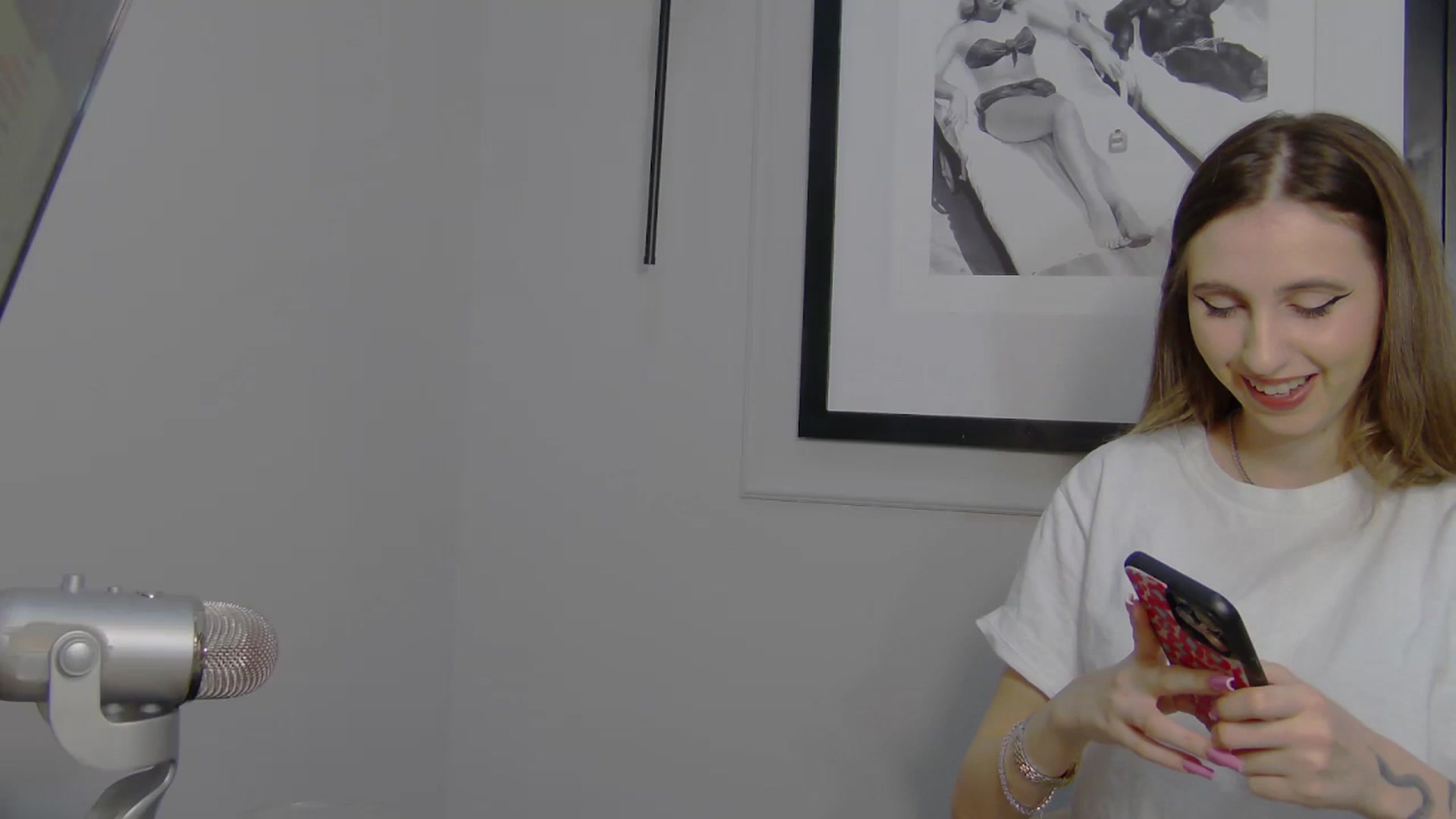 Gallery image thumbnail from Artemiss's myfreecams stream on, 03/21/2025, 23:44 image 3 of 20