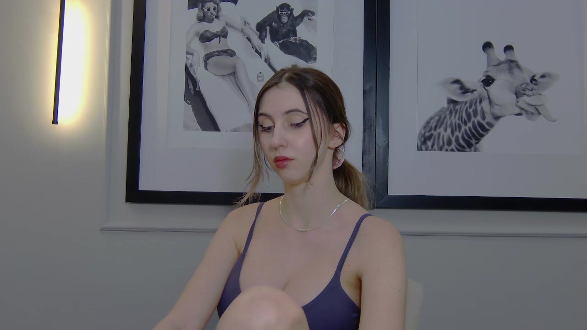 Gallery image thumbnail from Artemiss's myfreecams stream on, 03/28/2025, 22:14 image 2 of 20
