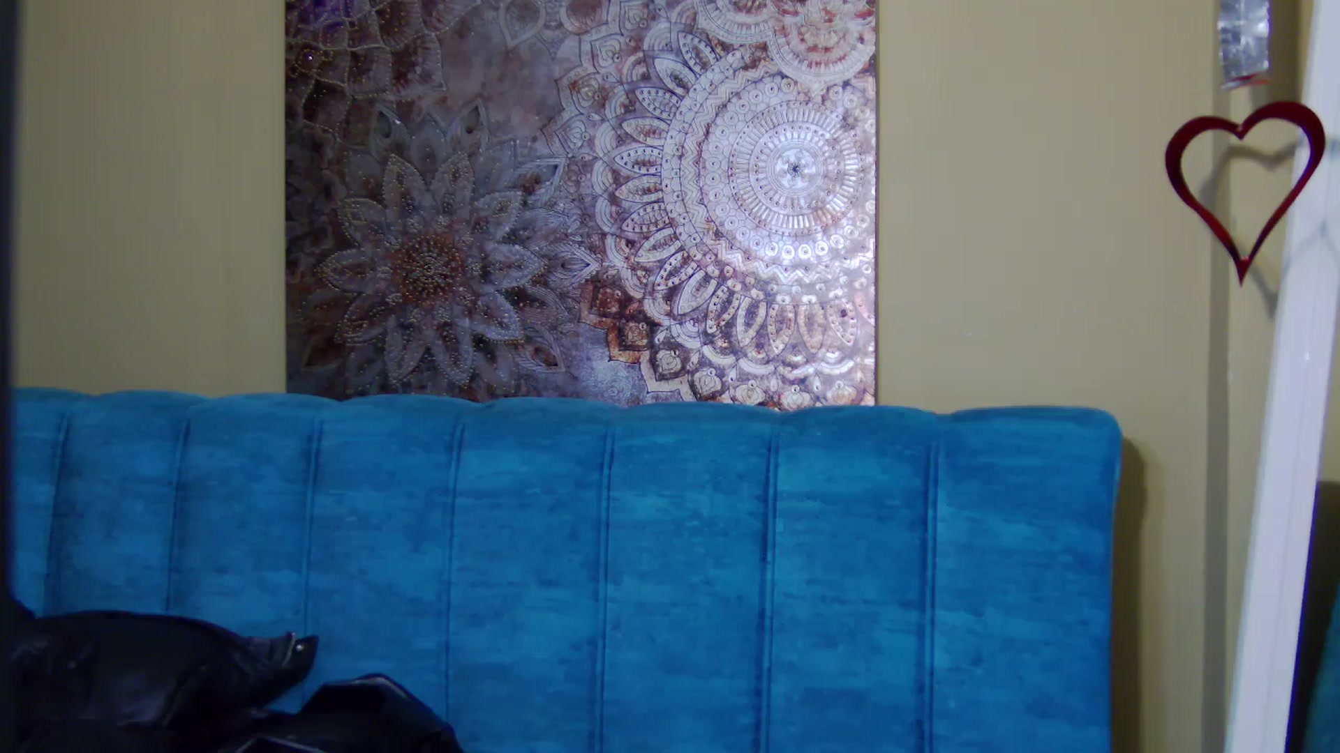Gallery image thumbnail from Artemiss's myfreecams stream on, 03/30/2025, 24:11 image 7 of 20