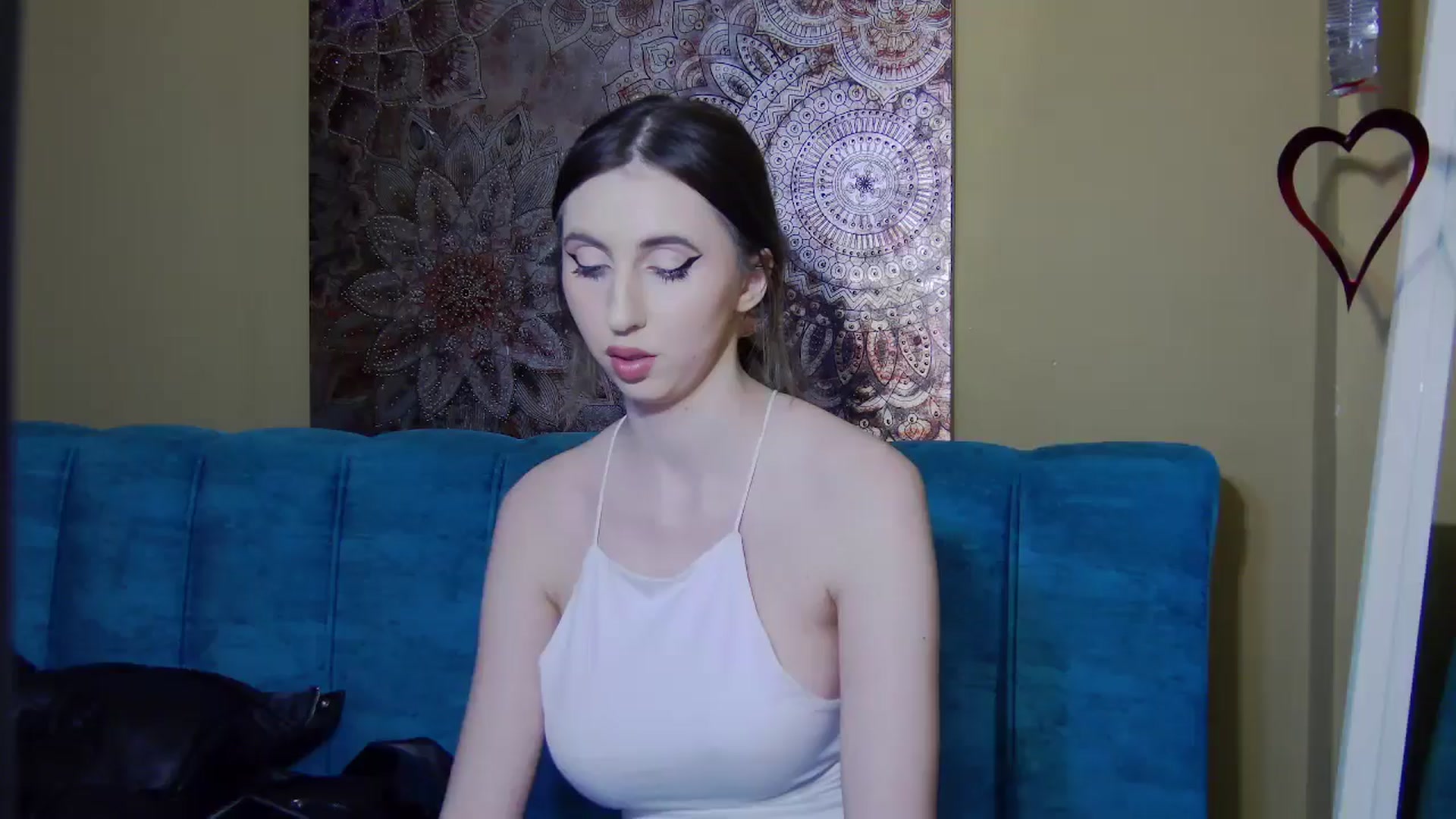 Gallery image thumbnail from Artemiss's myfreecams stream on, 03/30/2025, 24:11 image 1 of 20