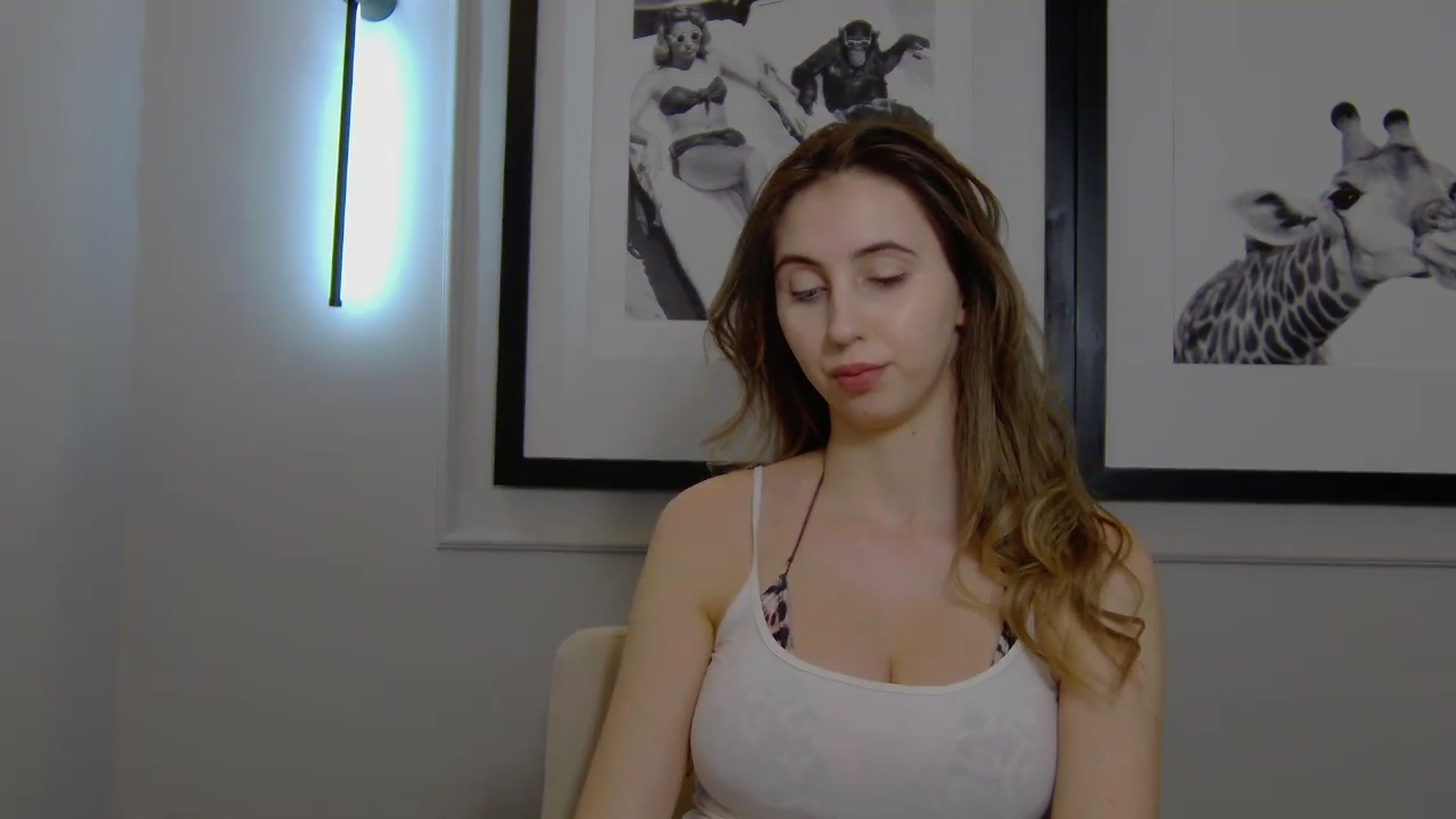 Gallery image thumbnail from Artemiss's myfreecams stream on, 03/30/2025, 18:57 image 7 of 20