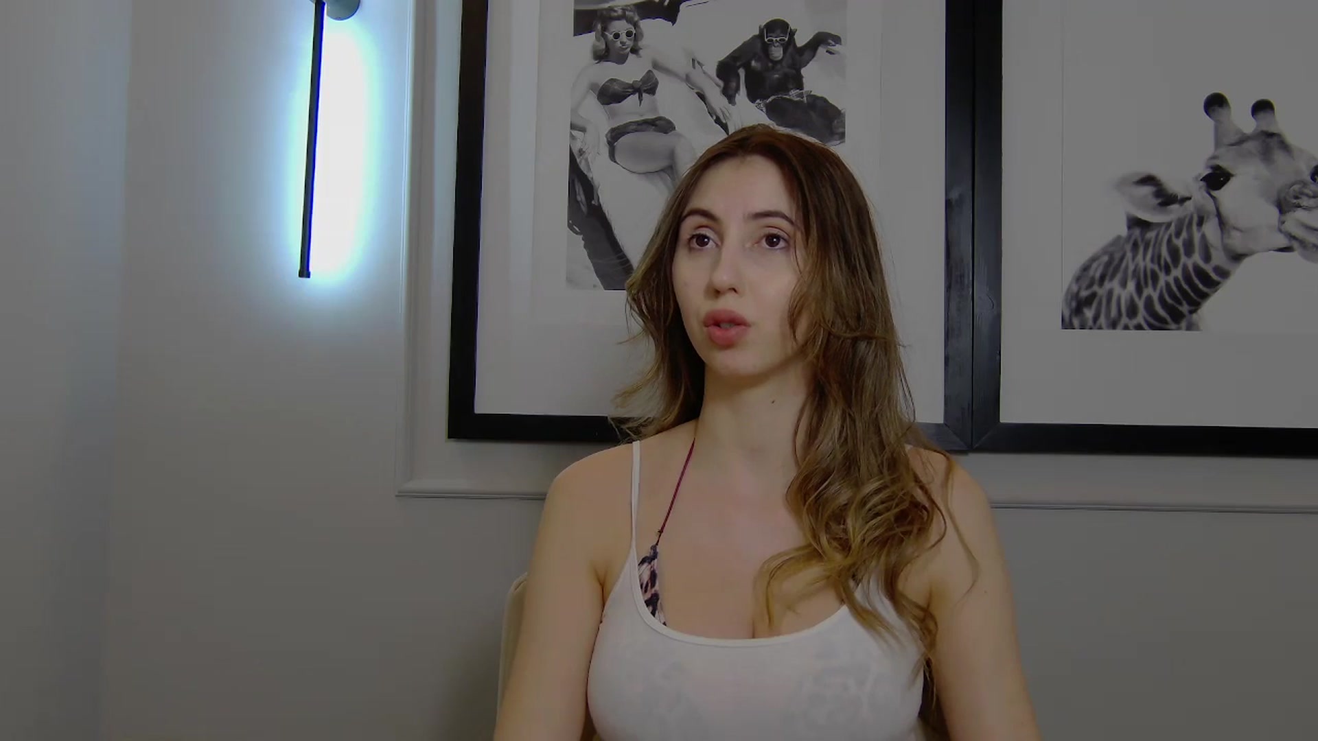 Gallery image thumbnail from Artemiss's myfreecams stream on, 03/30/2025, 18:57 image 8 of 20