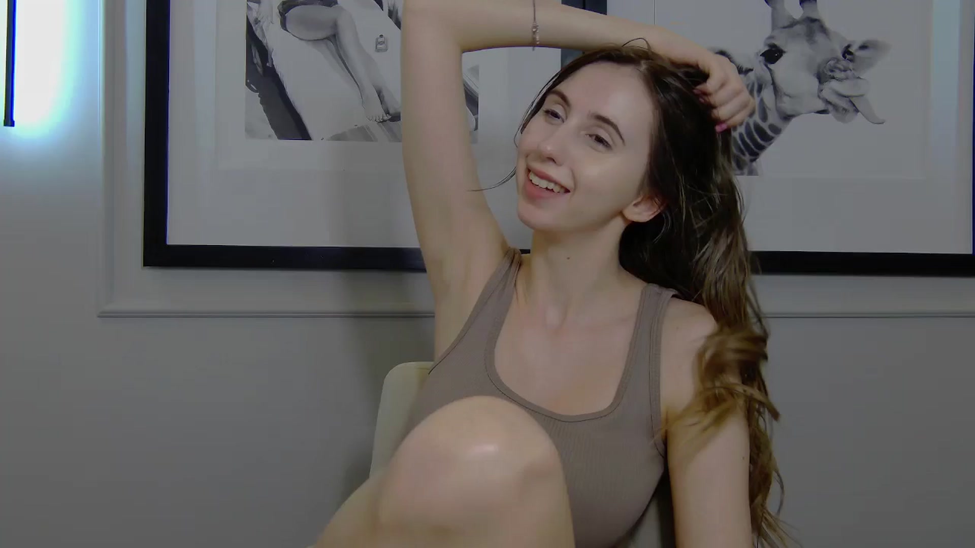 Gallery image thumbnail from Artemiss's myfreecams stream on, 03/30/2025, 20:19 image 1 of 20