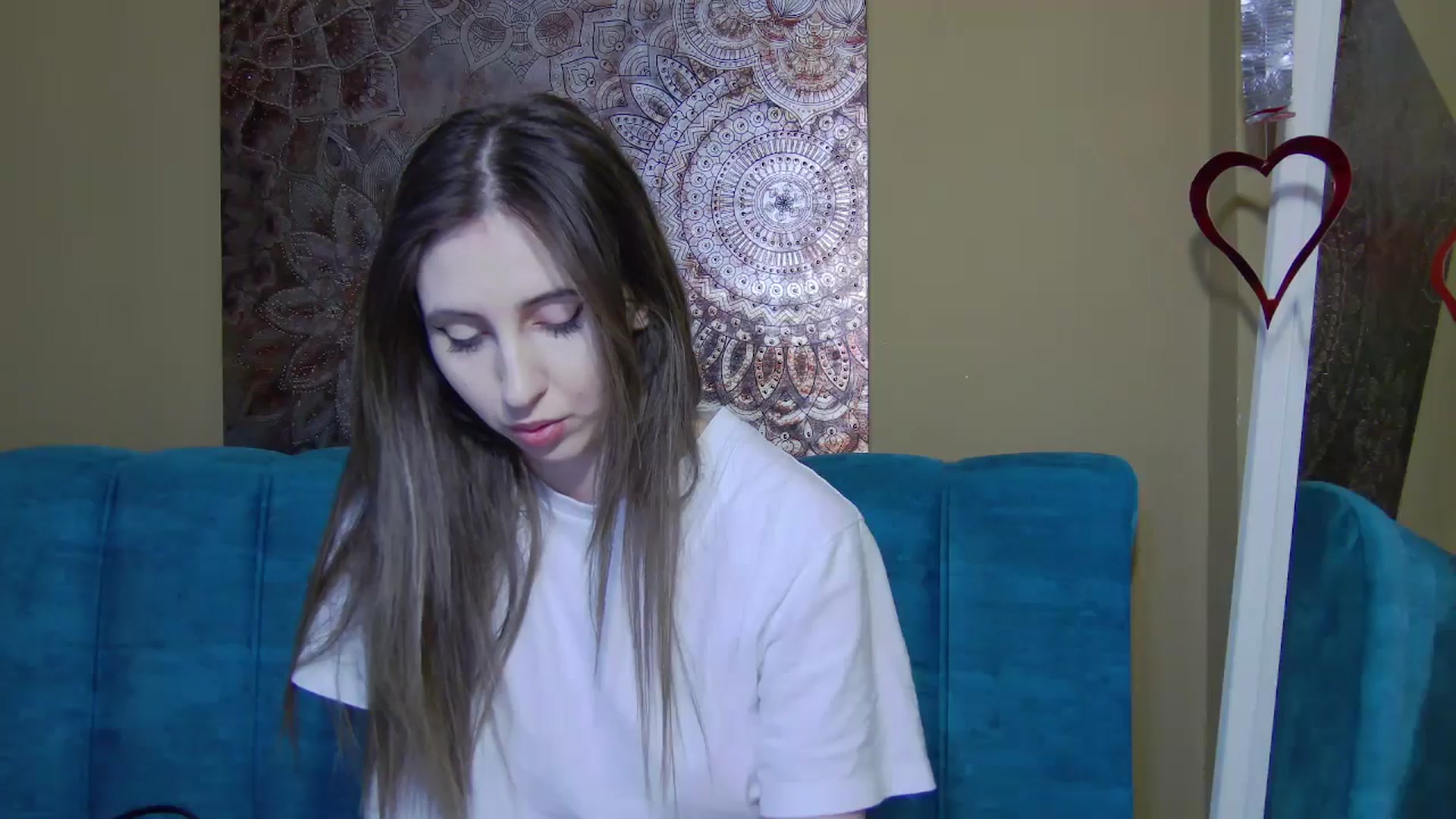 Gallery image thumbnail from Artemiss's myfreecams stream on, 04/03/2025, 19:16 image 6 of 20