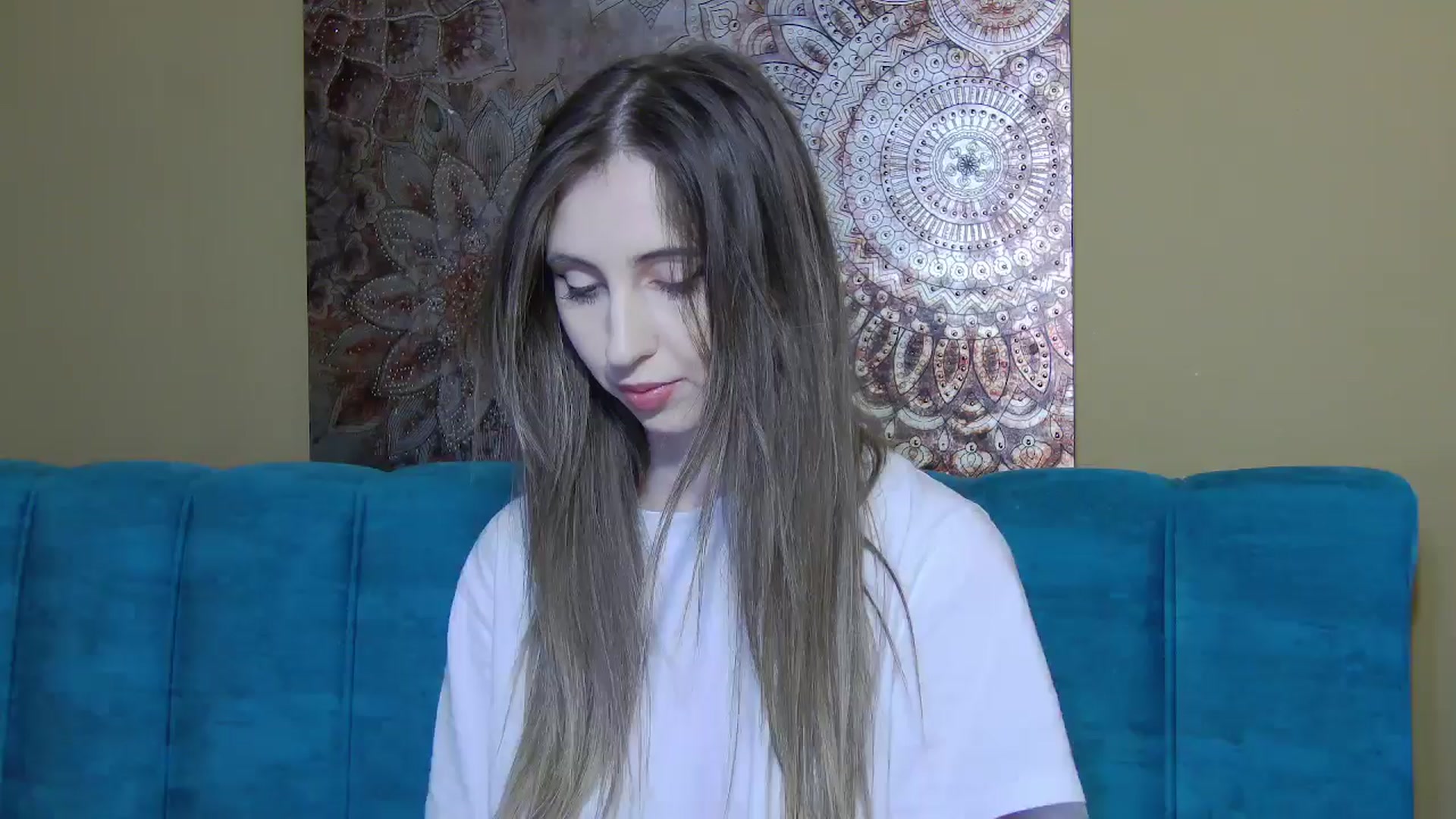Gallery image thumbnail from Artemiss's myfreecams stream on, 04/03/2025, 19:16 image 1 of 20
