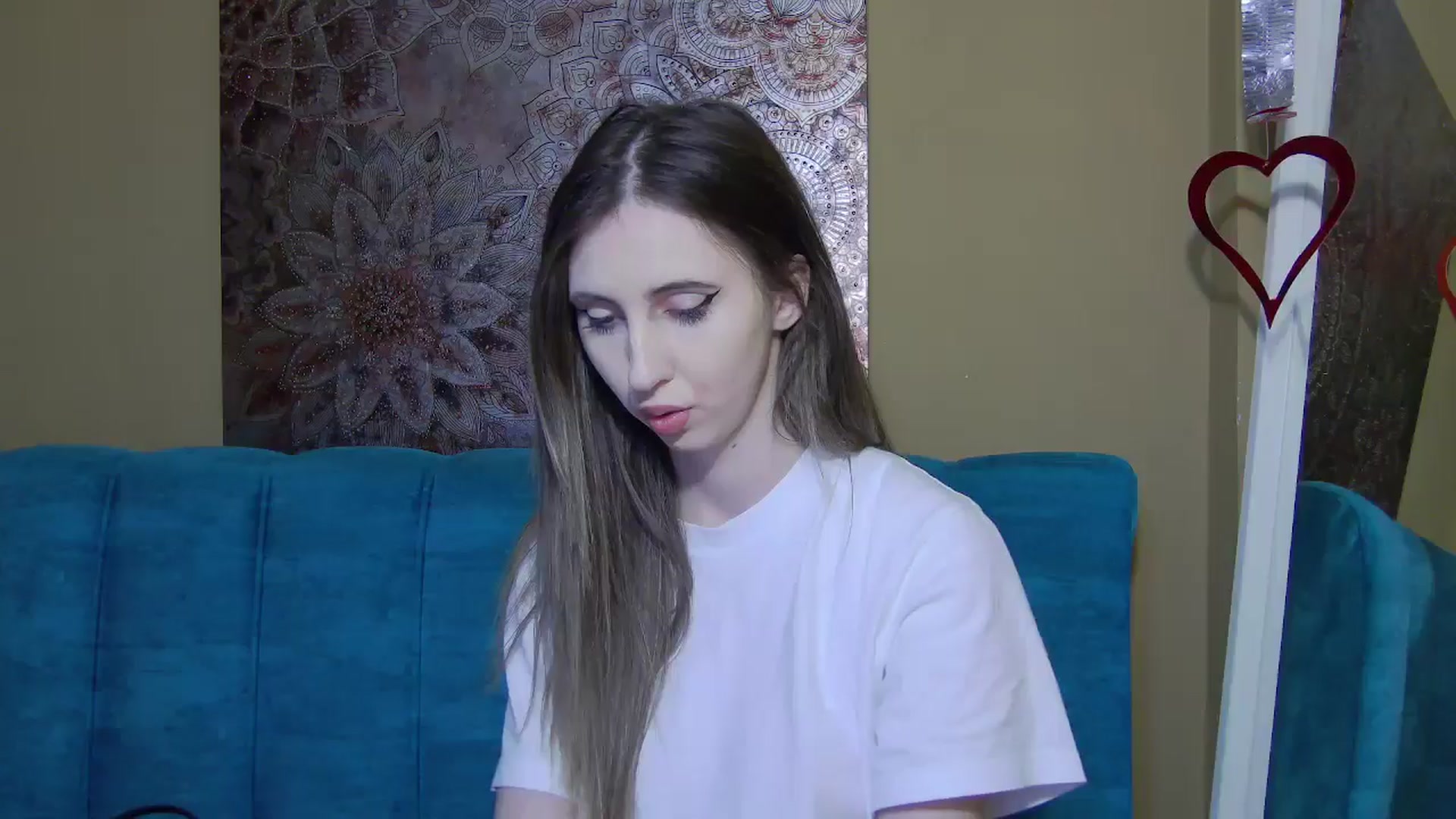 Gallery image thumbnail from Artemiss's myfreecams stream on, 04/03/2025, 19:16 image 4 of 20