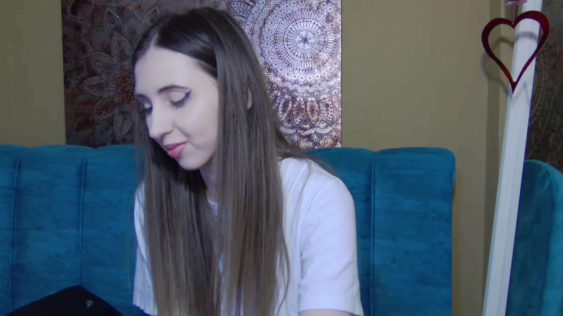Gallery image thumbnail from Artemiss's myfreecams stream on, 04/03/2025, 19:16 image 16 of 20