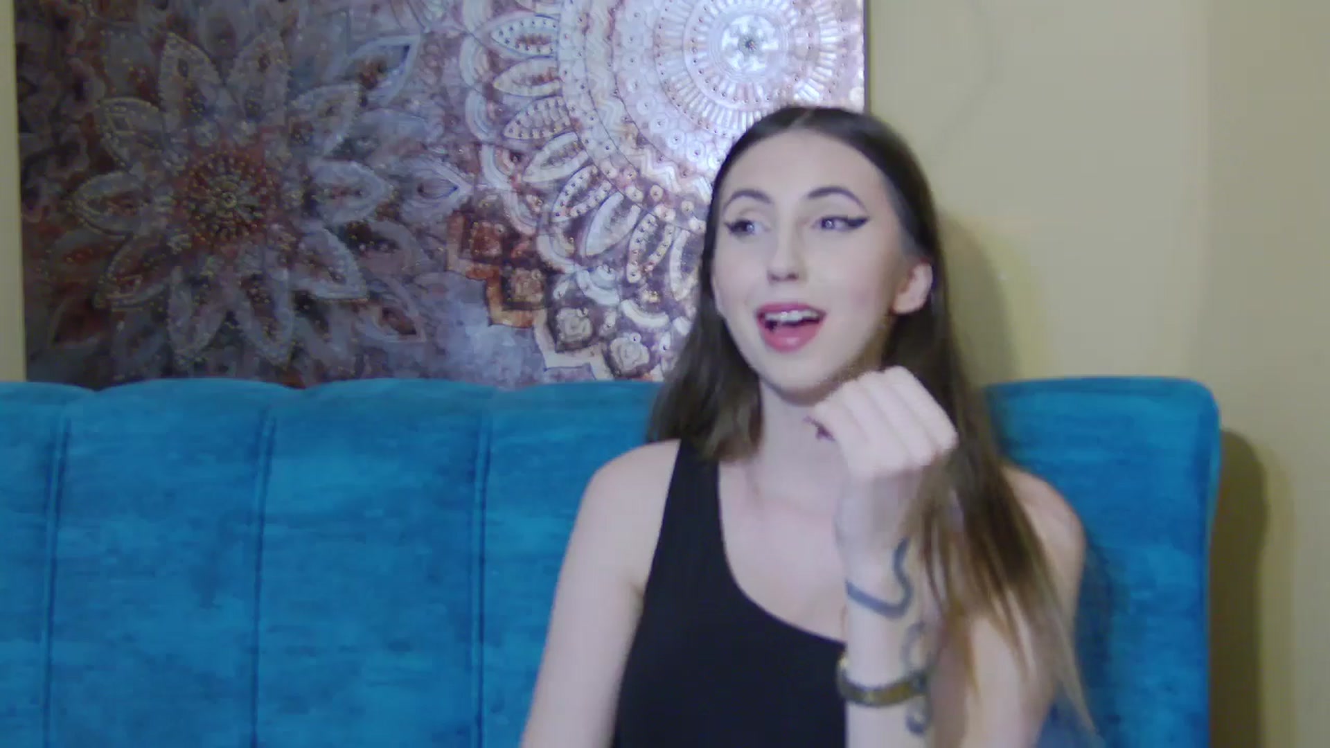 Gallery image thumbnail from Artemiss's myfreecams stream on, 04/09/2025, 23:11 image 17 of 20