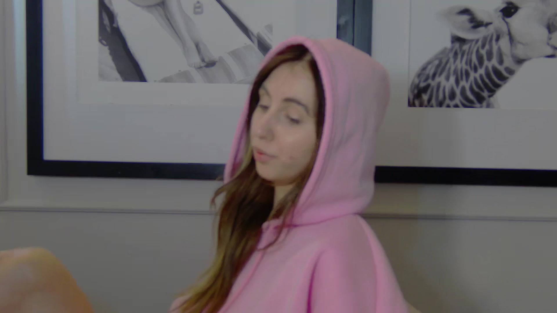 Gallery image thumbnail from Artemiss's myfreecams stream on, 04/27/2025, 21:39 image 18 of 20