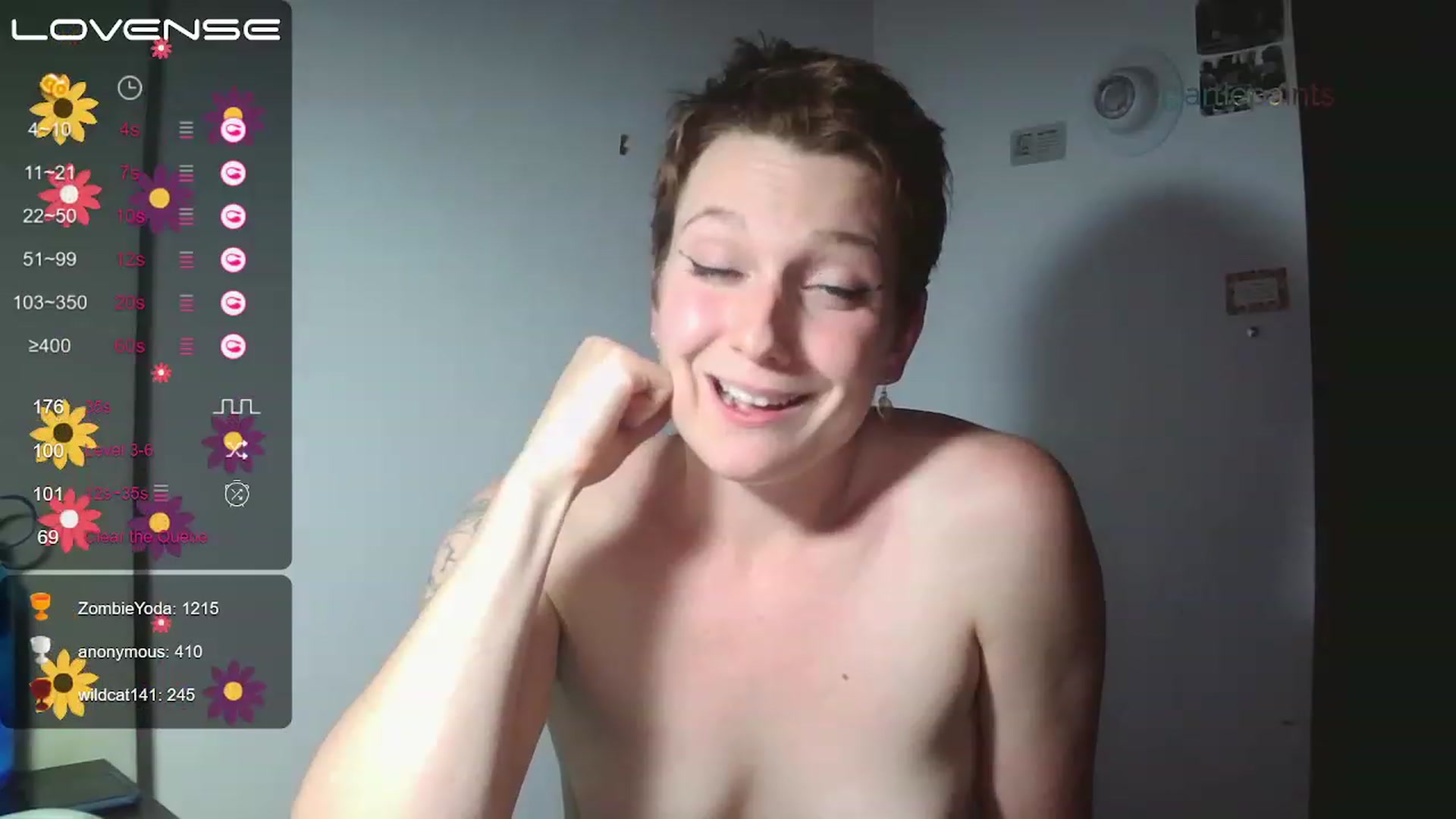 Gallery image thumbnail from ArtiePaints's myfreecams stream on, 06/21/2023, 01:51 image 9 of 20