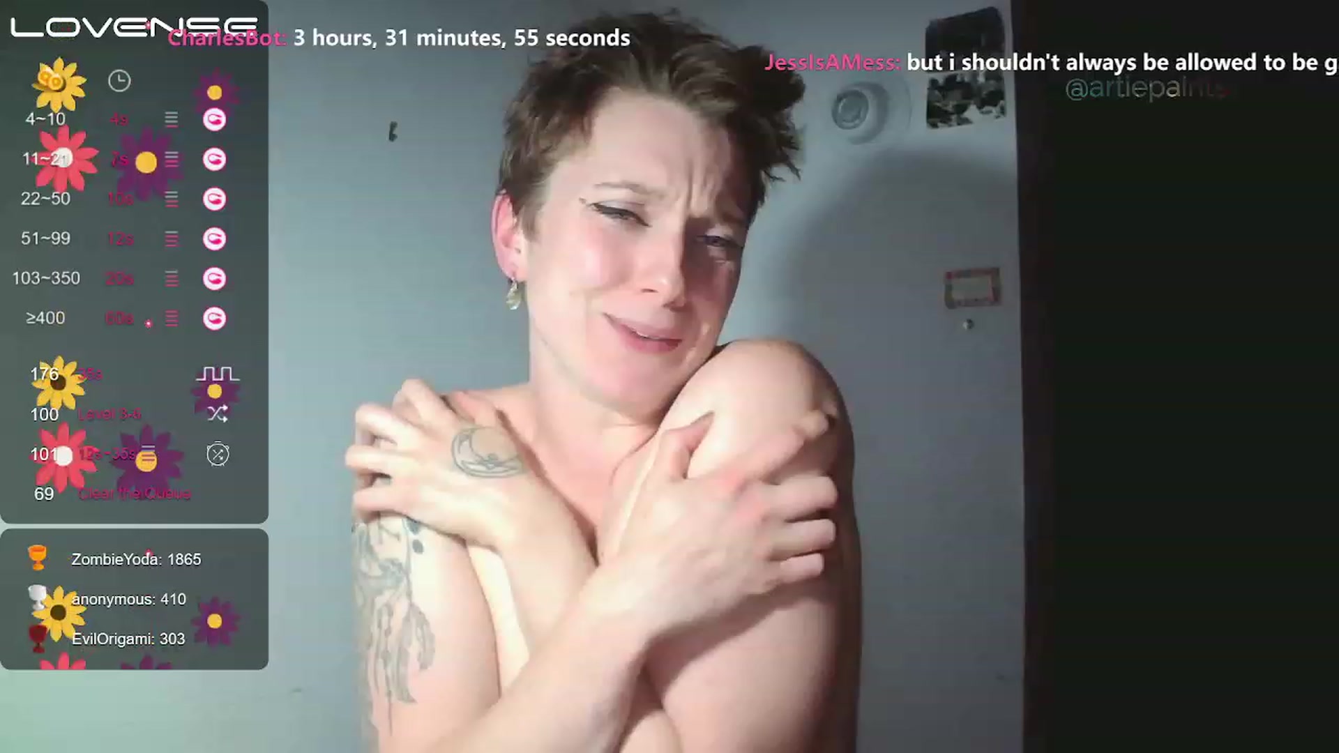 Gallery image thumbnail from ArtiePaints's myfreecams stream on, 06/21/2023, 01:51 image 17 of 20