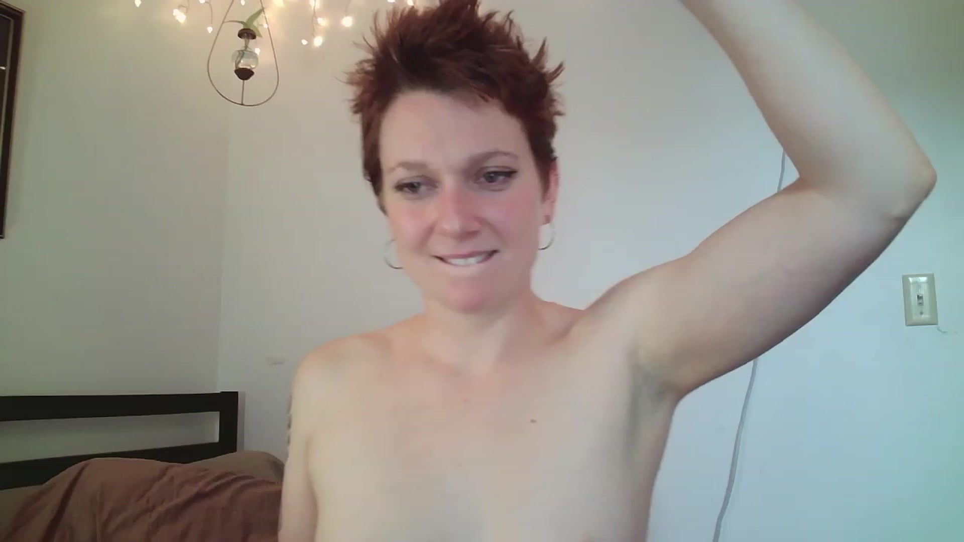 Gallery image thumbnail from ArtiePaints's myfreecams stream on, 06/28/2023, 17:49 image 10 of 20