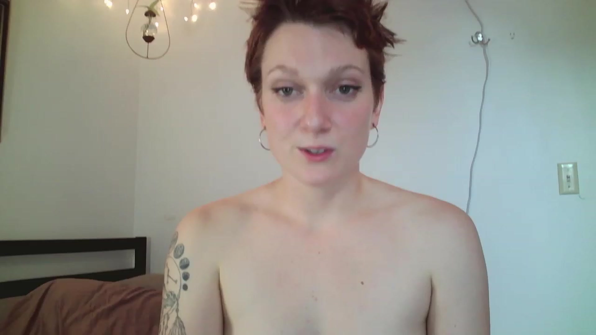 Gallery image thumbnail from ArtiePaints's myfreecams stream on, 06/28/2023, 17:49 image 7 of 20