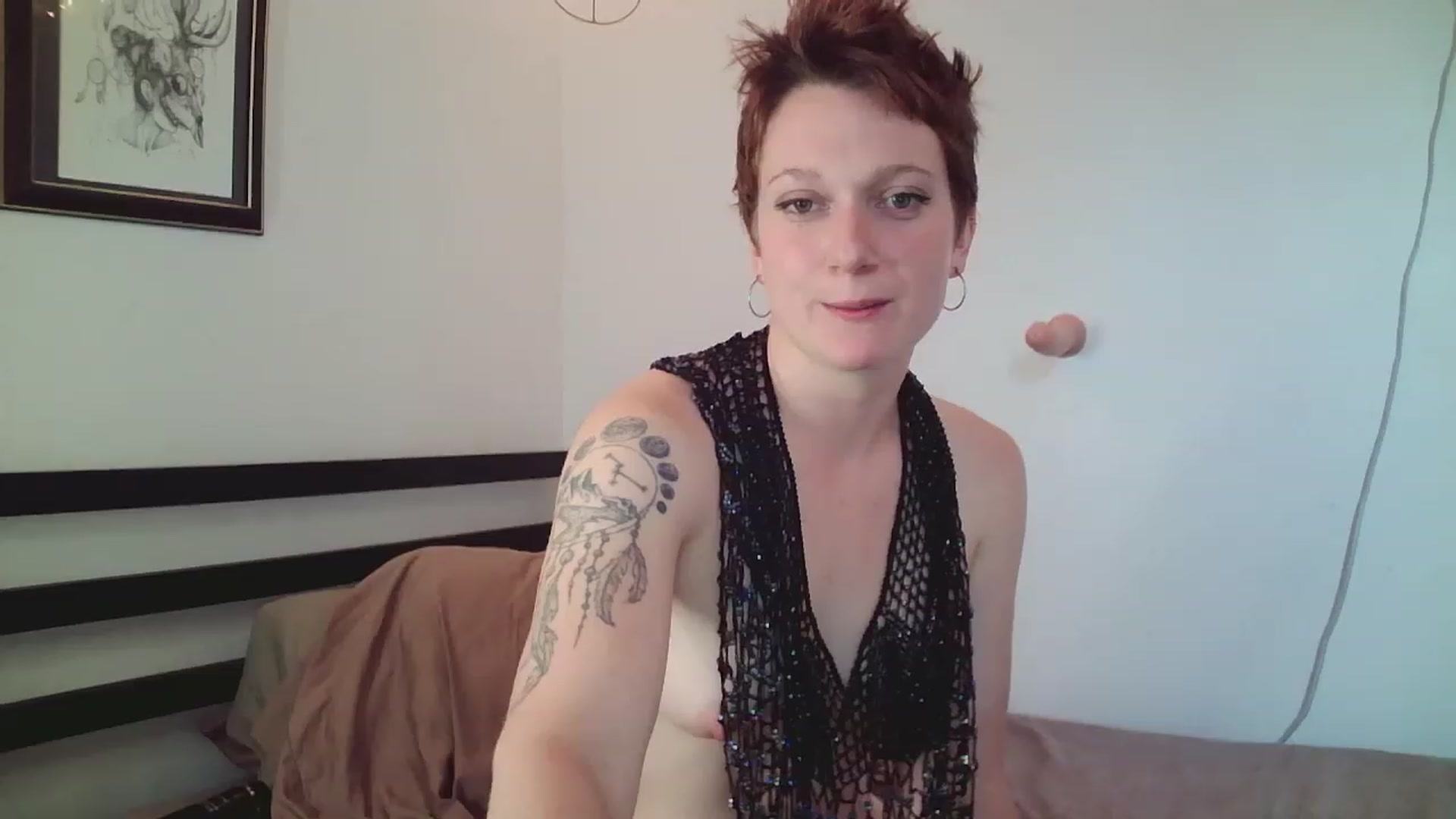 Gallery image thumbnail from ArtiePaints's myfreecams stream on, 06/28/2023, 17:49 image 13 of 20